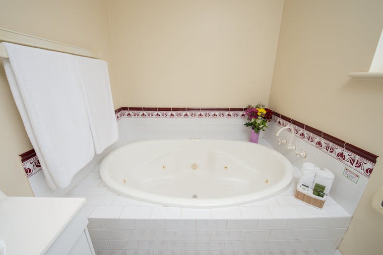 Superior Spa Suite