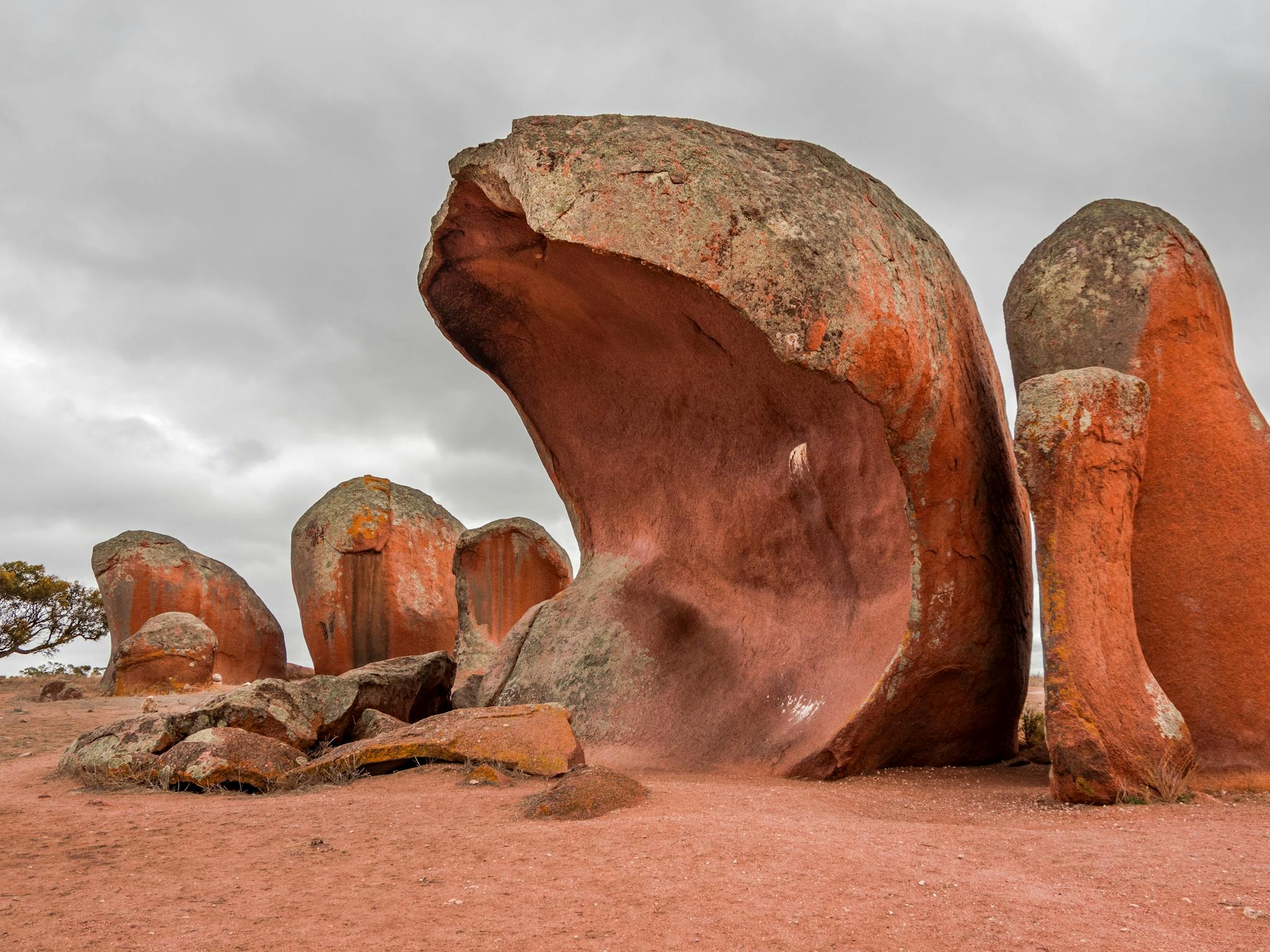 Red rocks called Murphys Haystacks