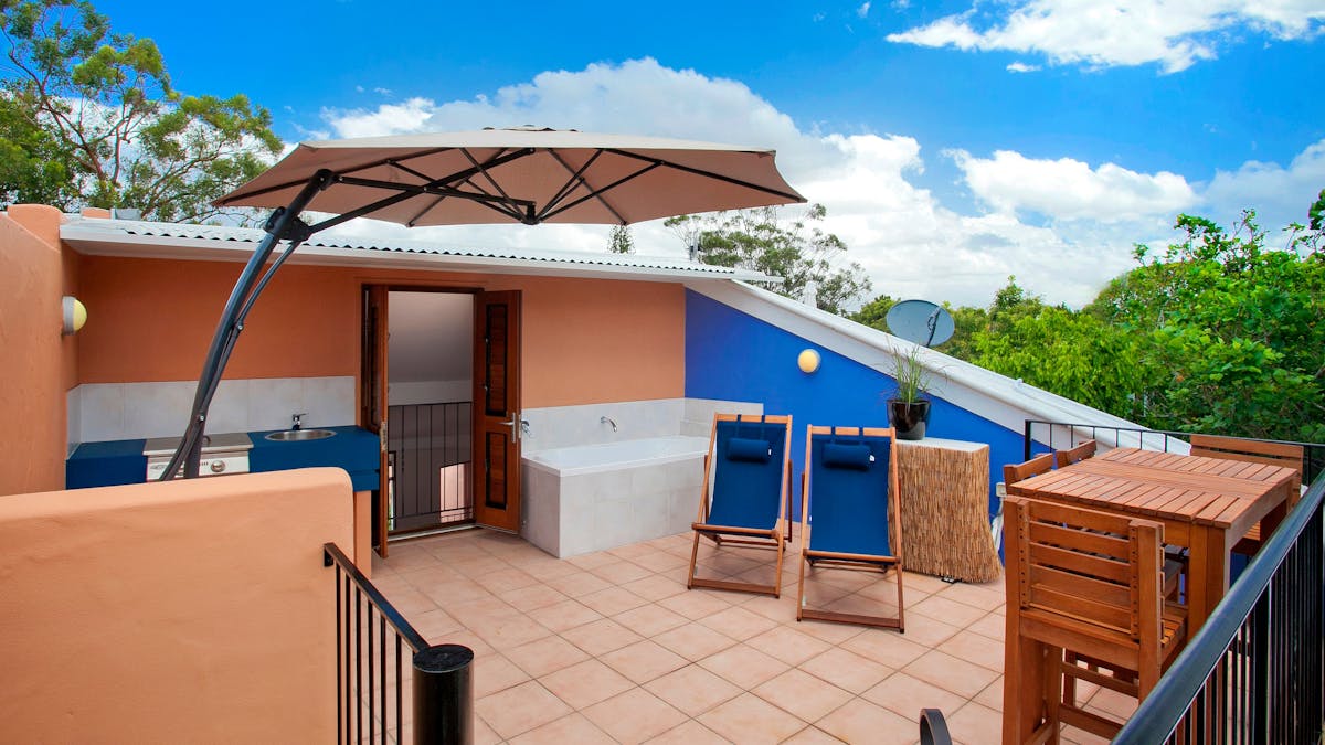 Roof top terrace with spa bath and bbq