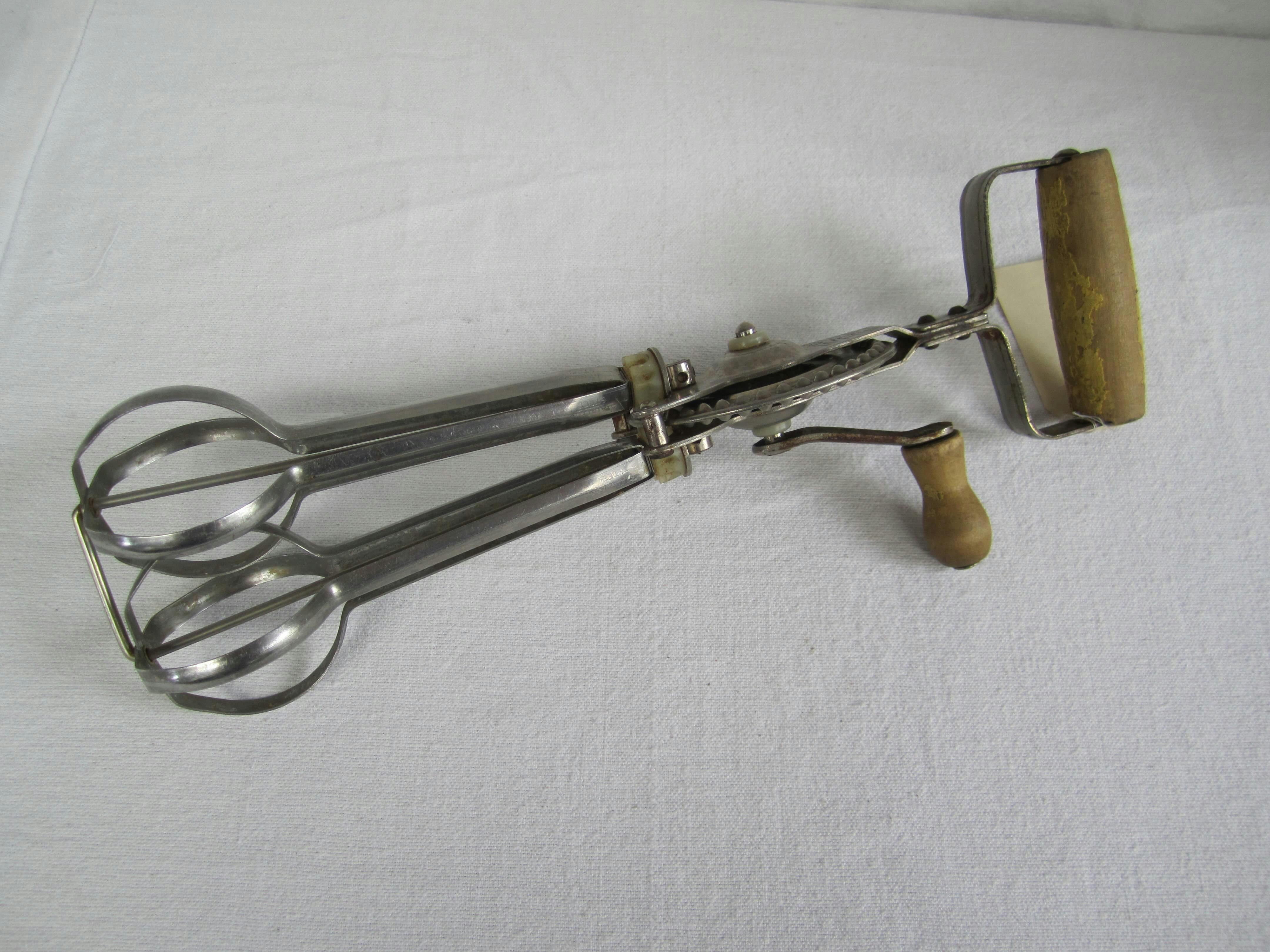 Early 20th Century Everyday Objects at Miss Porter's House