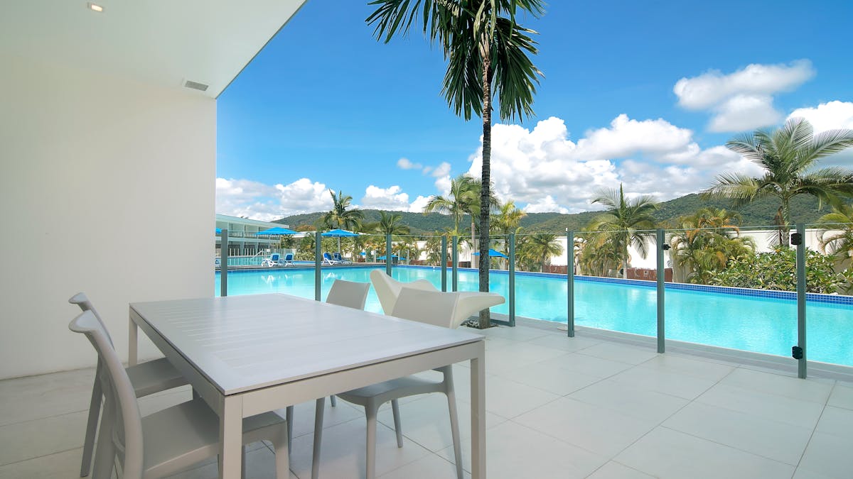 Pool Resort 2 bedroom Swim Out