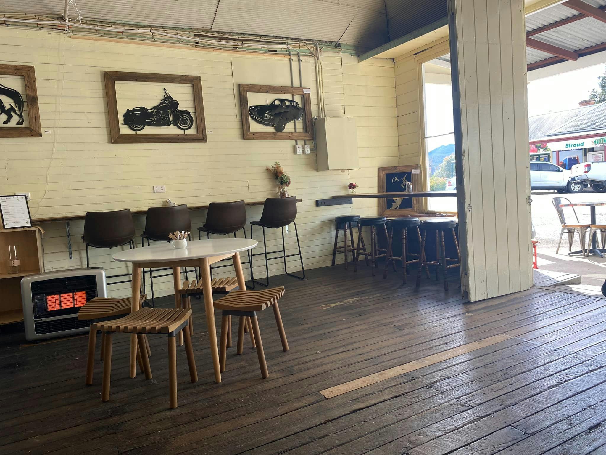 The Stroud Lounge Lizard