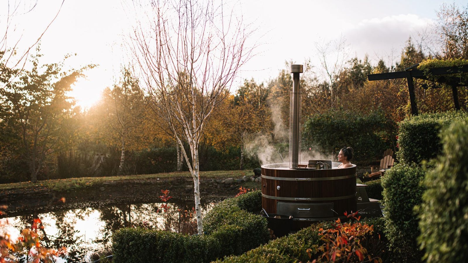 Hibiki Haus hot tub
