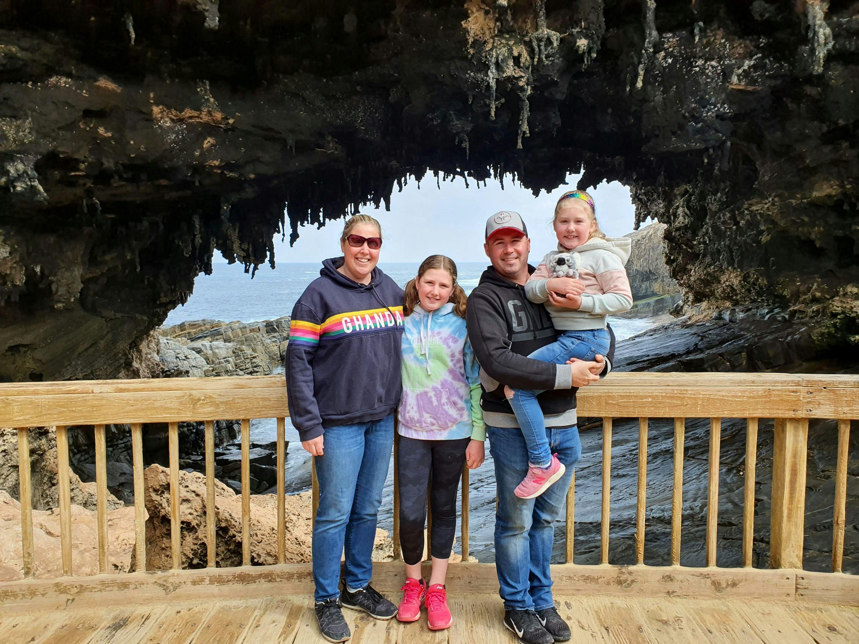 Admiral's Arch Kangaroo Island Tour