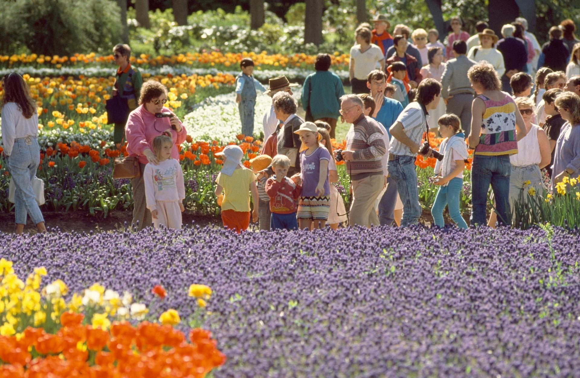 Photograph of visitors at Floriade in 1988