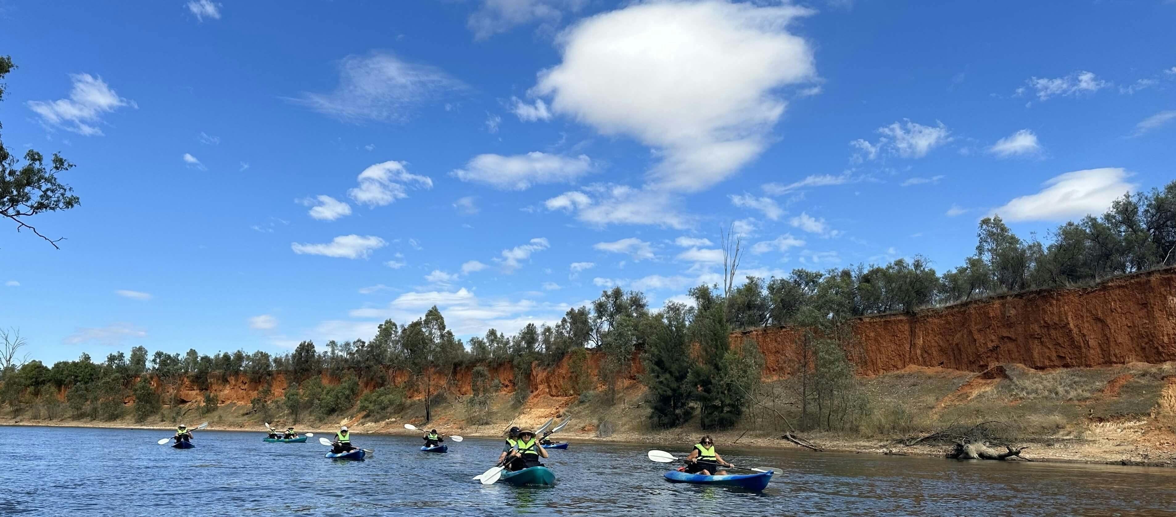 Sunny day on Narrandera's waterway - Locals having fun!