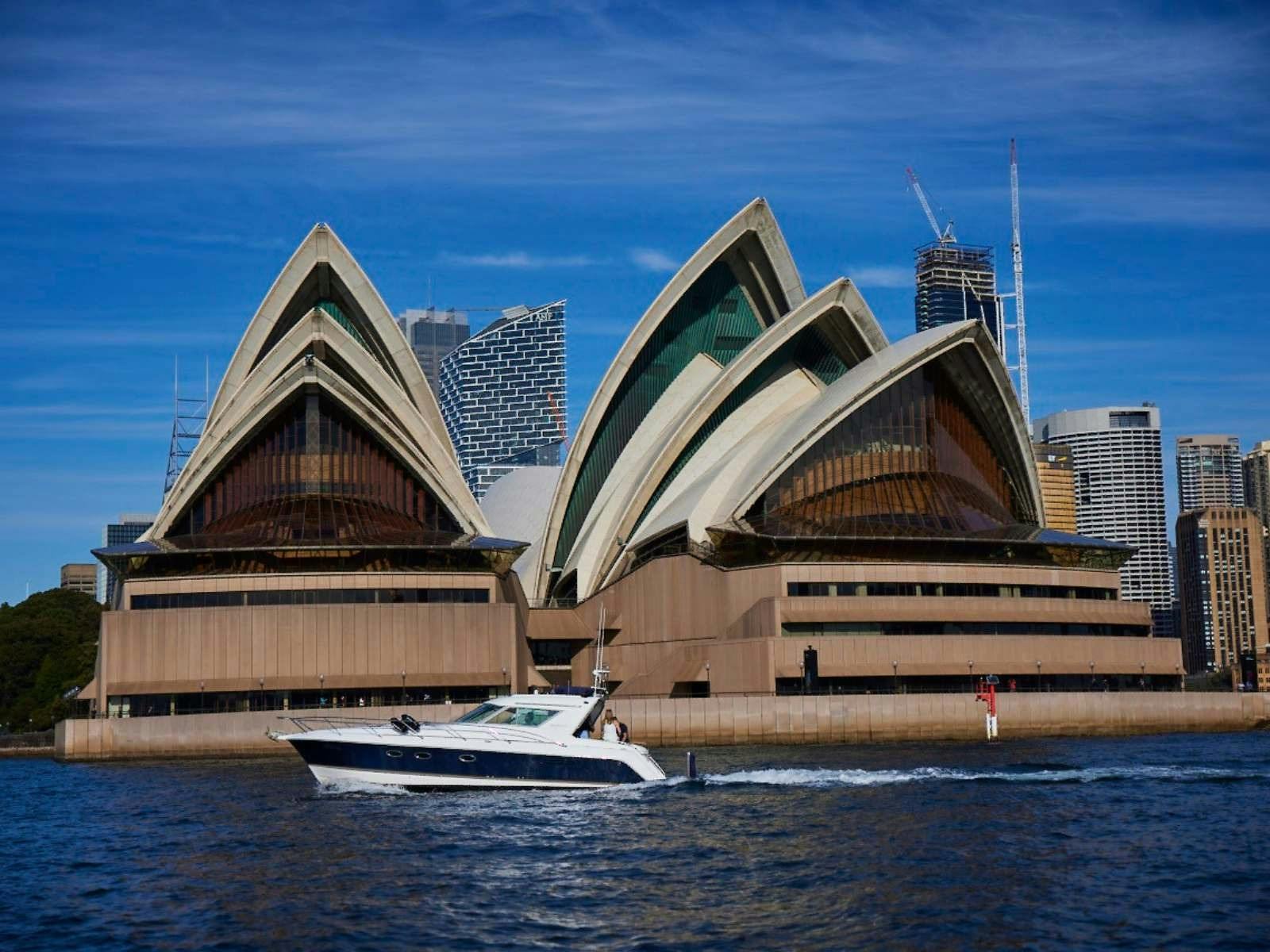 Sydney Luxury Cruise4