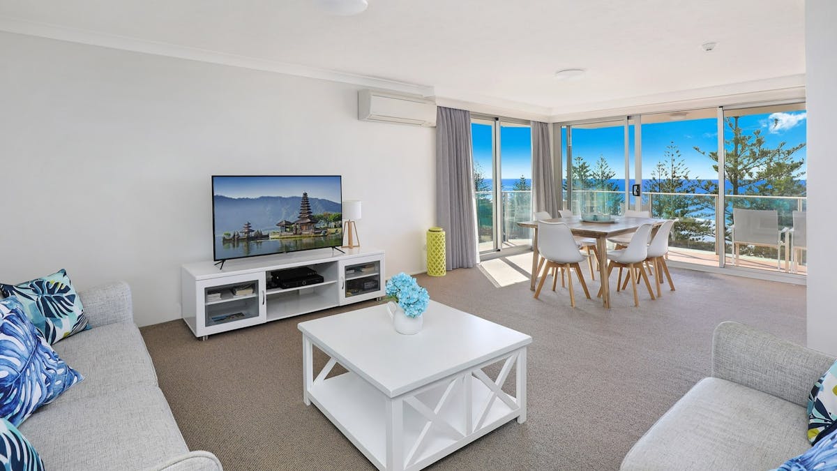 Pacific Regis Burleigh Lounge Room