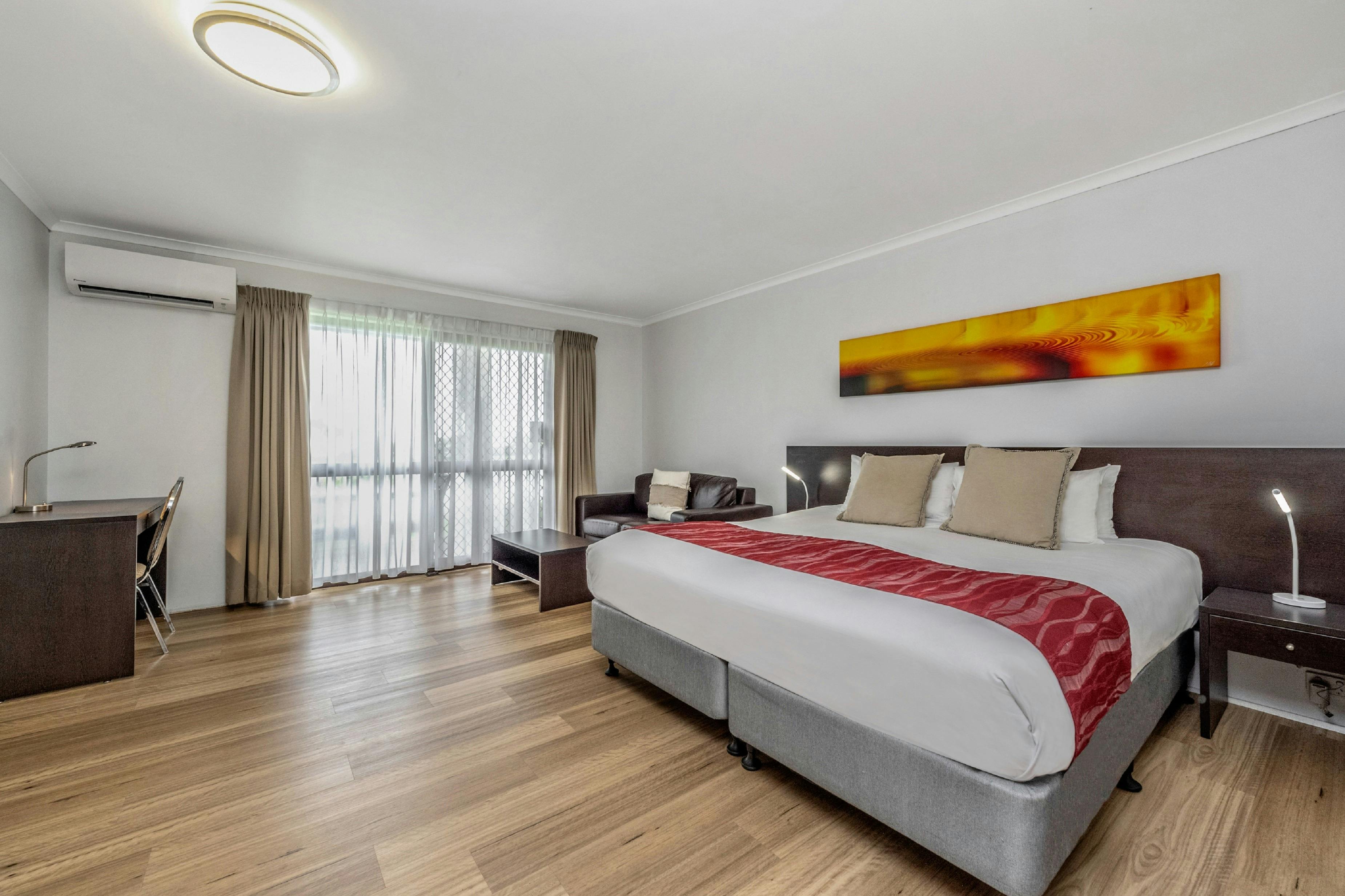 Deluxe King Room