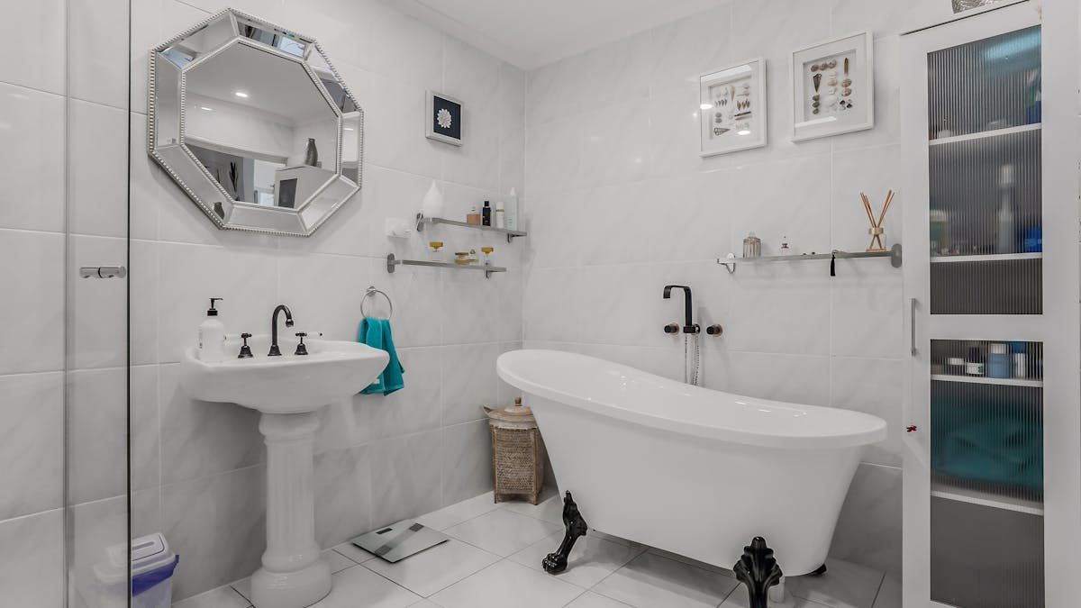 Bathroom Bathroom