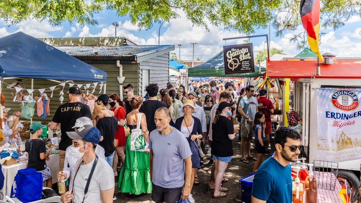 West end markets crowd