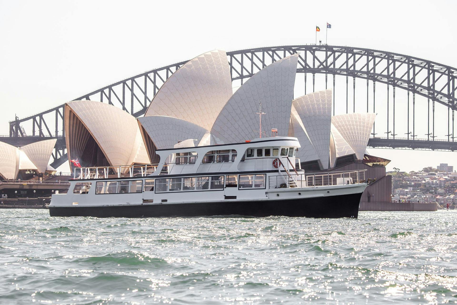 Sydney Harbour Gourmet Dinner Cruise