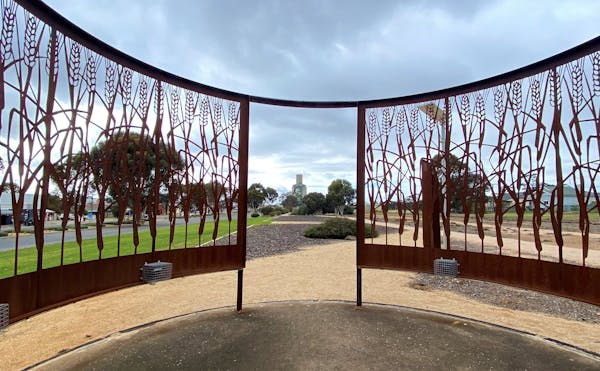Karoonda Shuffle Screens