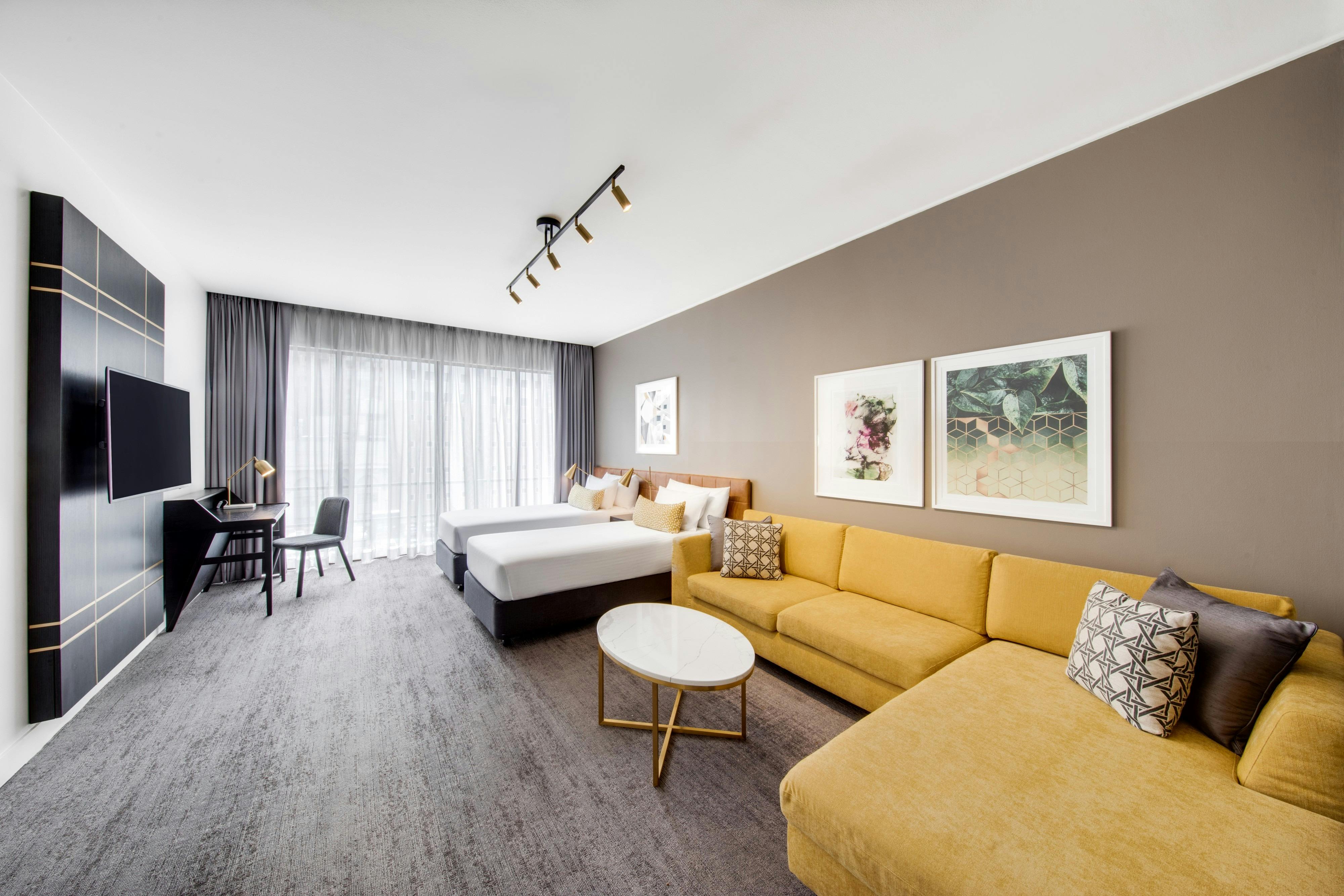 Master Family Suite King or Twin