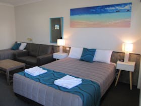 Top of The Town Motel