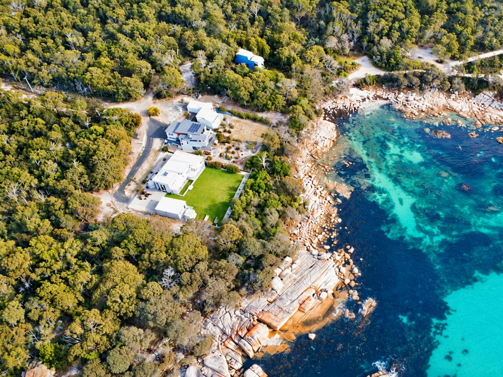 The Cove Bay of Fires - location