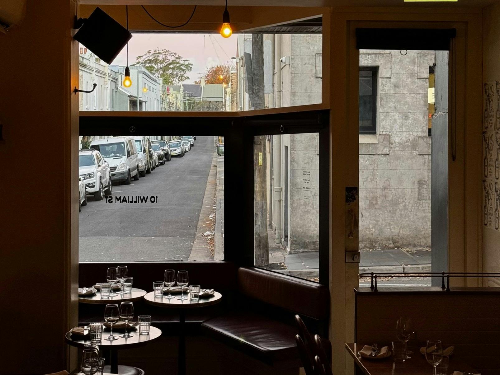 10 William St, Paddington - Corner table