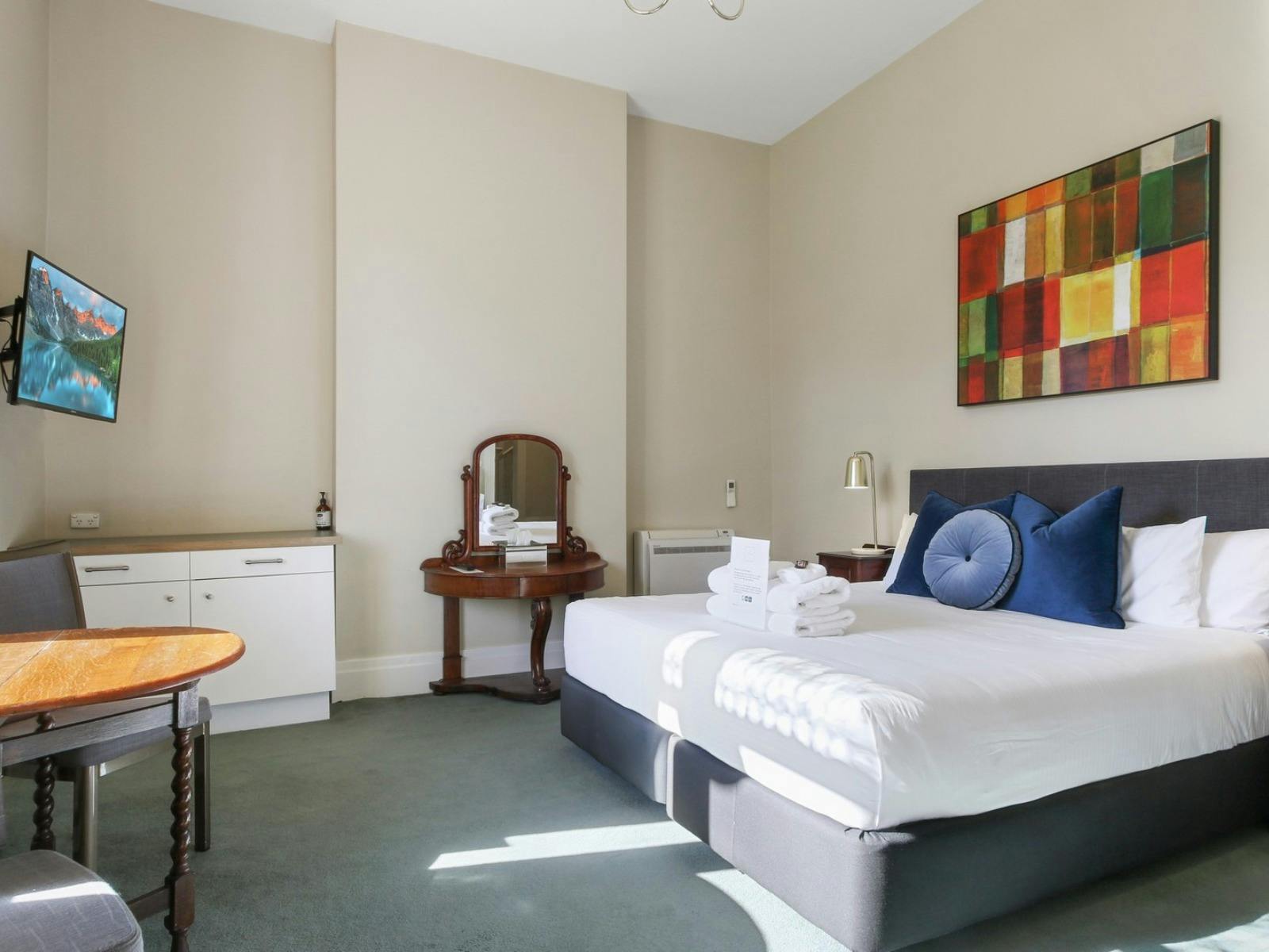 The Riversleigh Deluxe King Spa