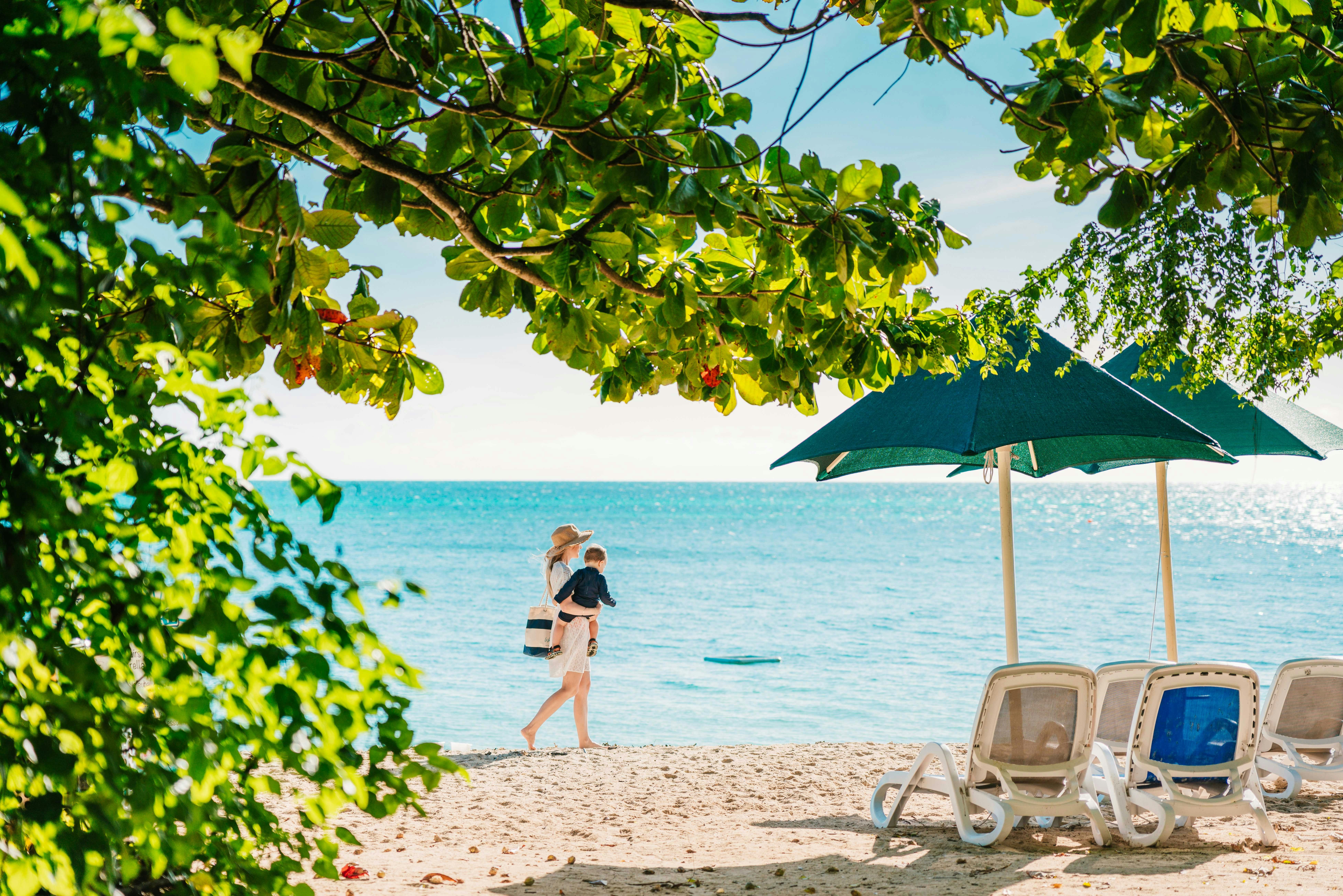 Mum and child at Green Island beach