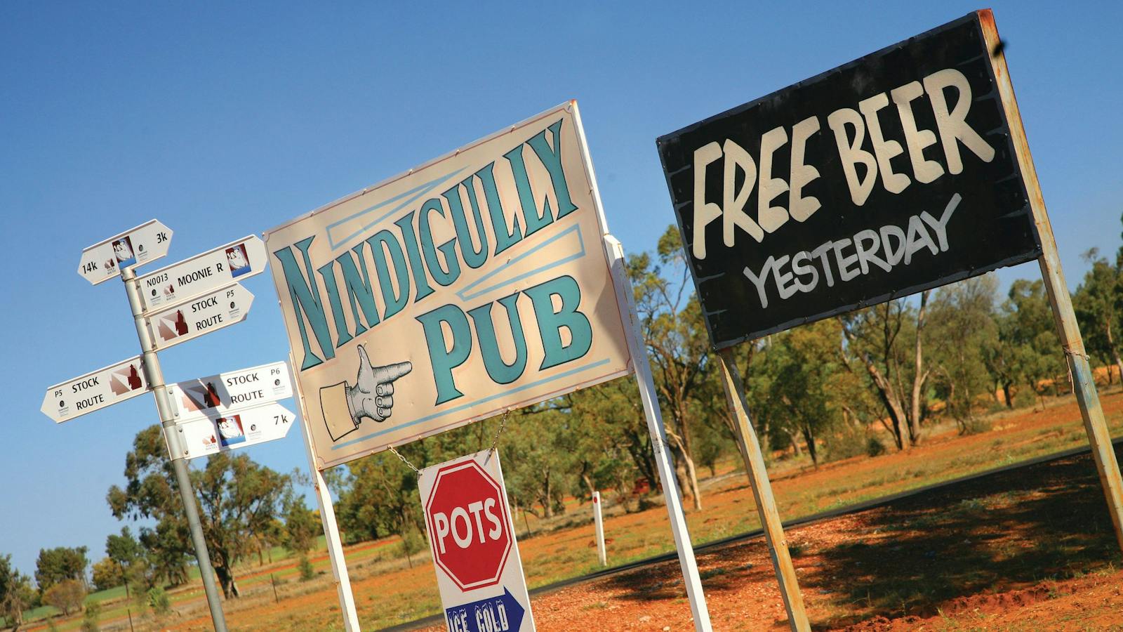 Nindigully Pub