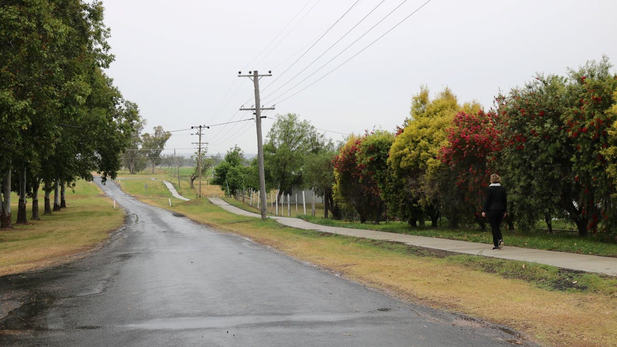 Texas footpath connecting the town and free camp site