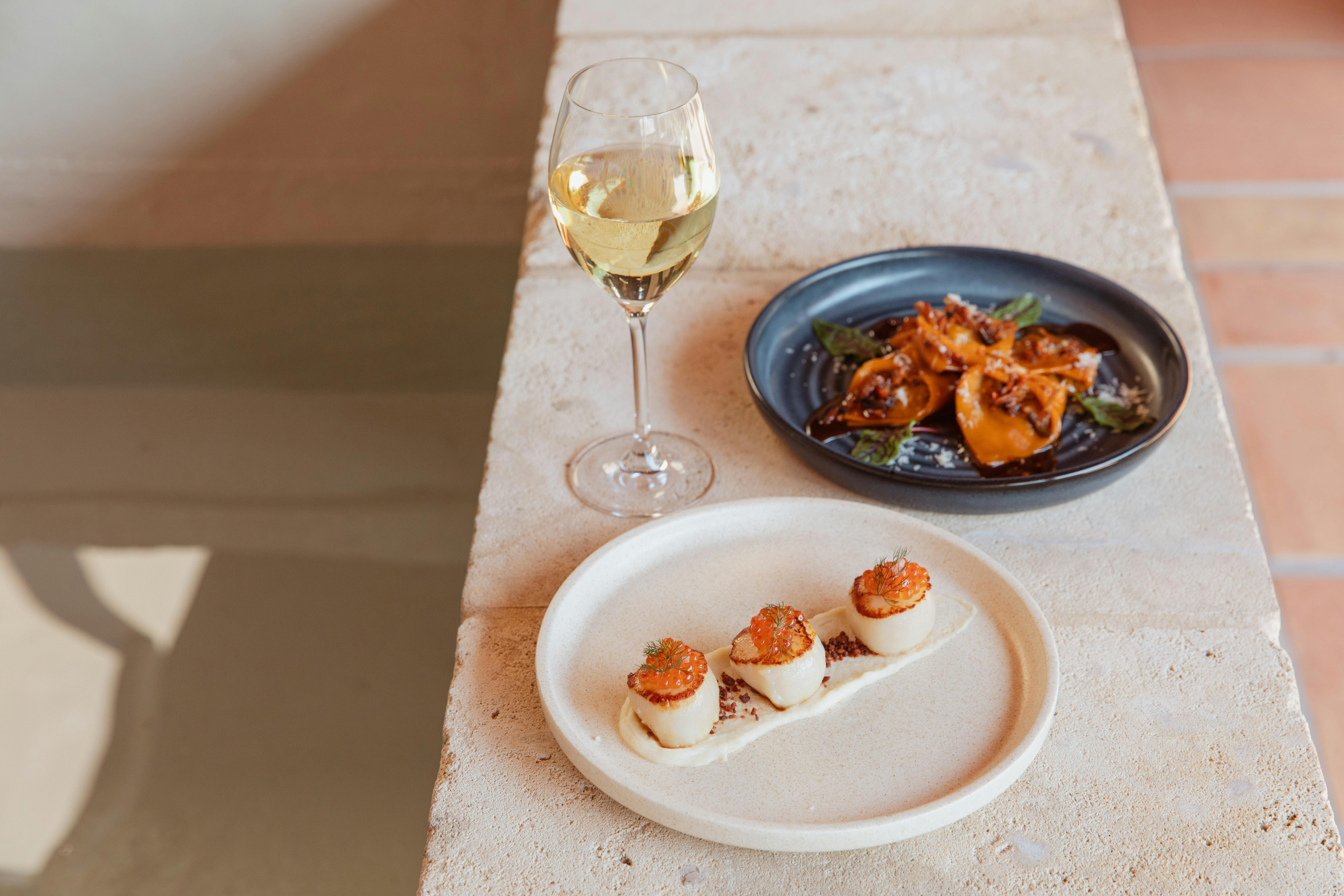 ソテーしたホタテとトルテリーニ