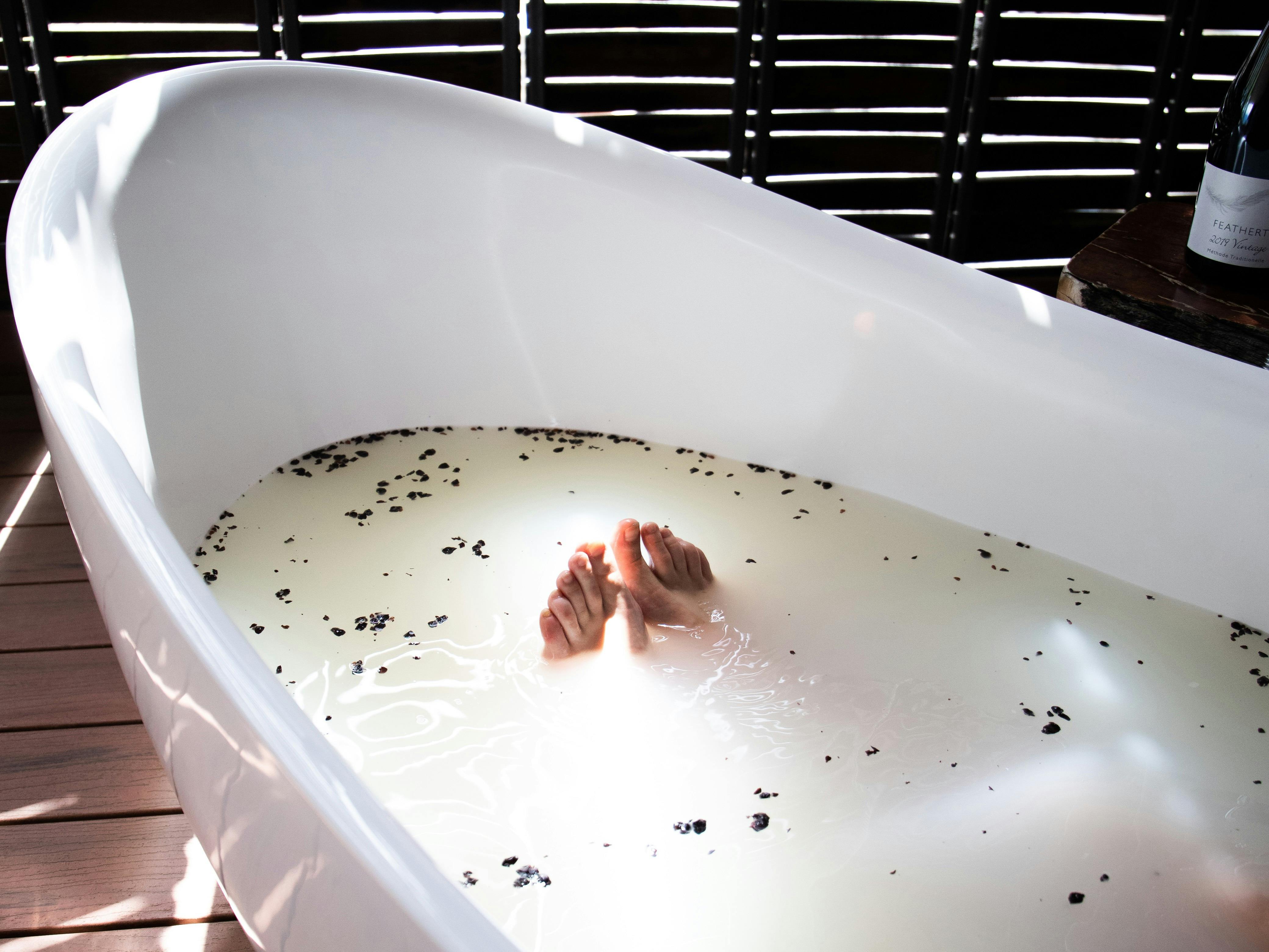 Peggy Adelaide Apartment balcony bath soak