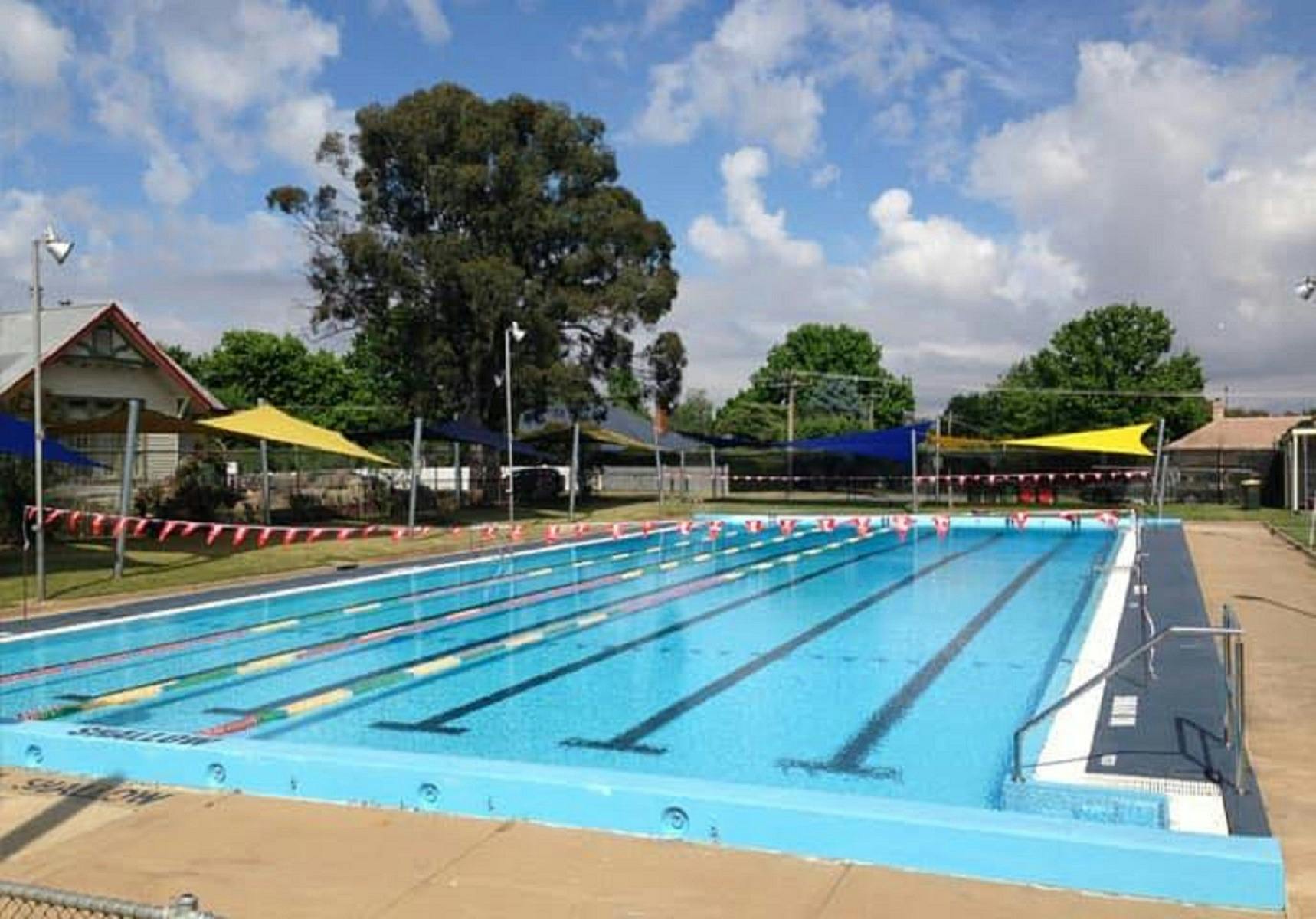 Youth Hub at the Swimming Pool - Great Vic Bike Ride