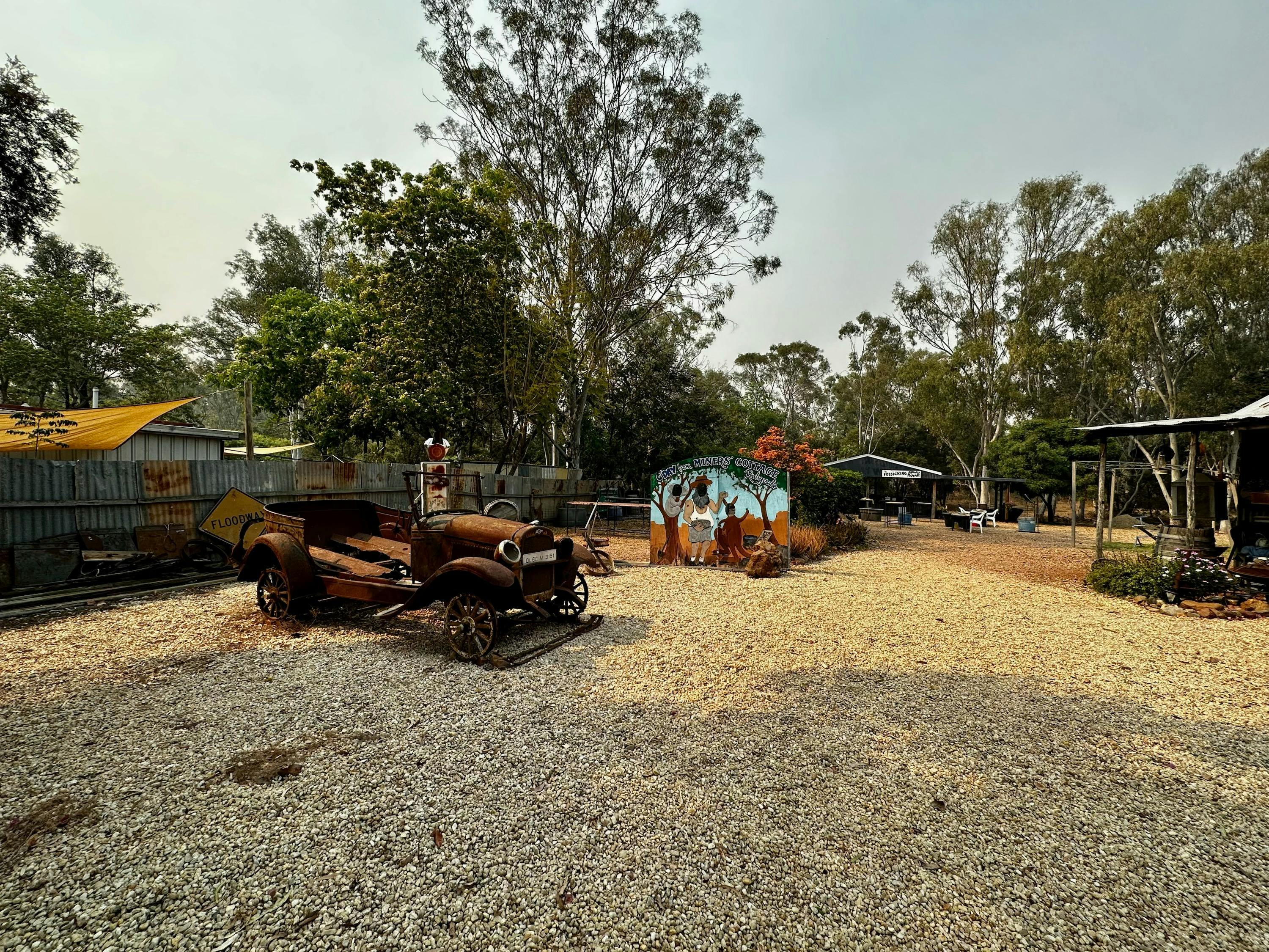 Rubyvale Miners Cottage