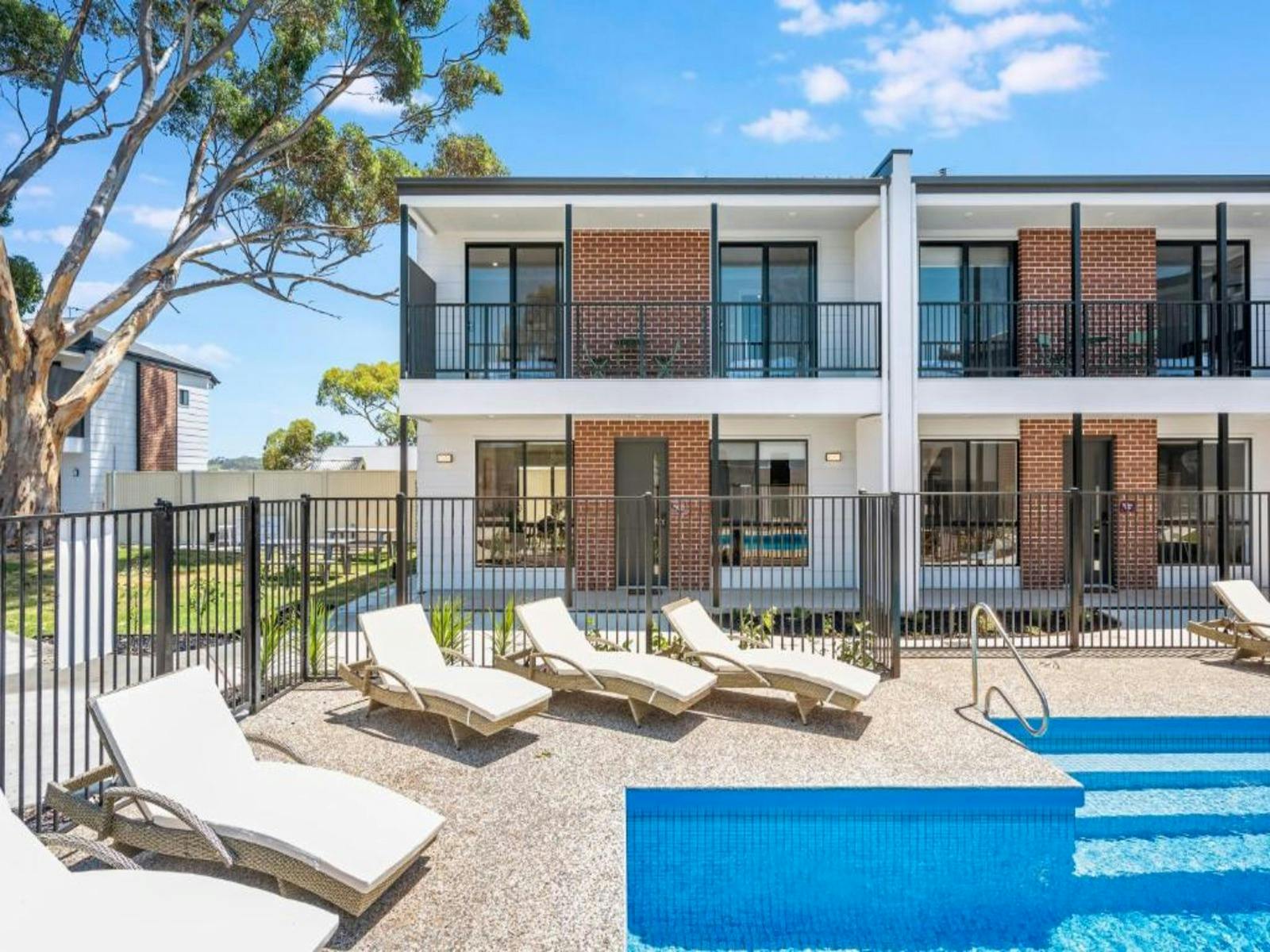 Whispering Vines Retreat