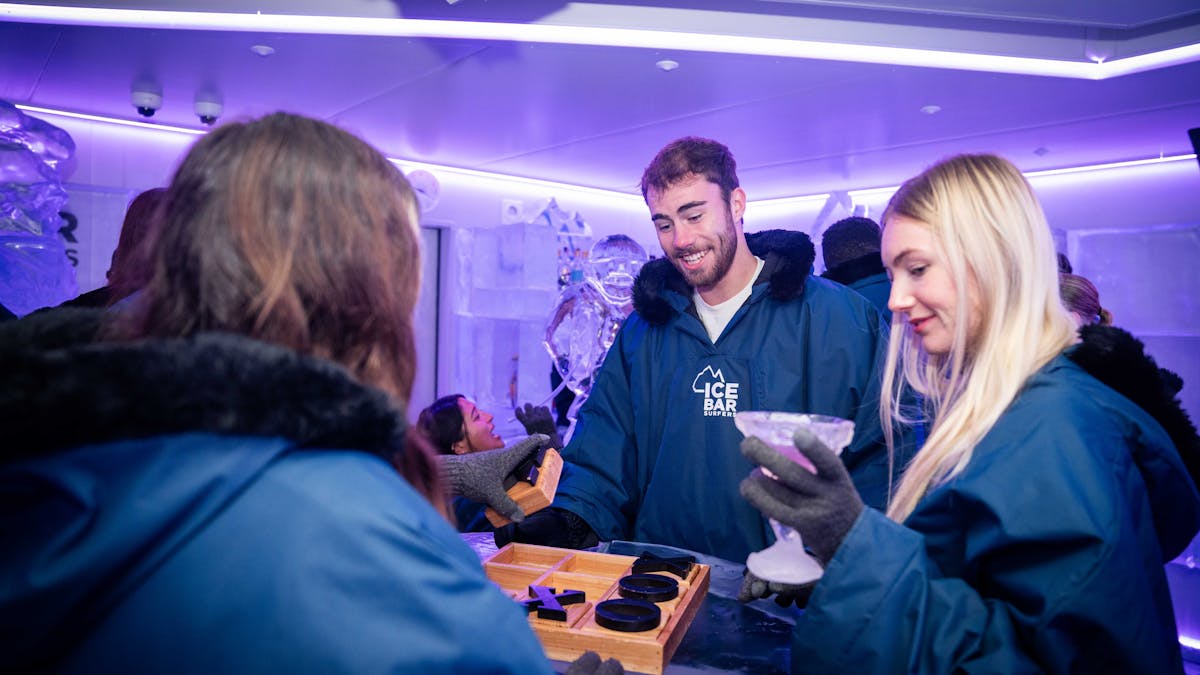 IceBar Surfers IceBar Surfers