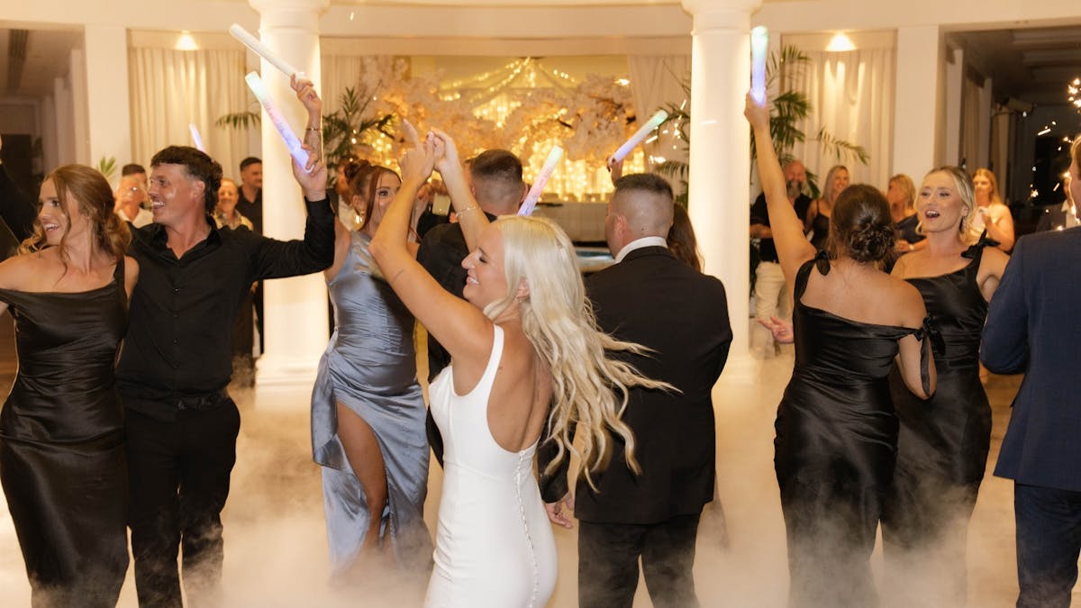 Dancing on the dancefloor in dry ice