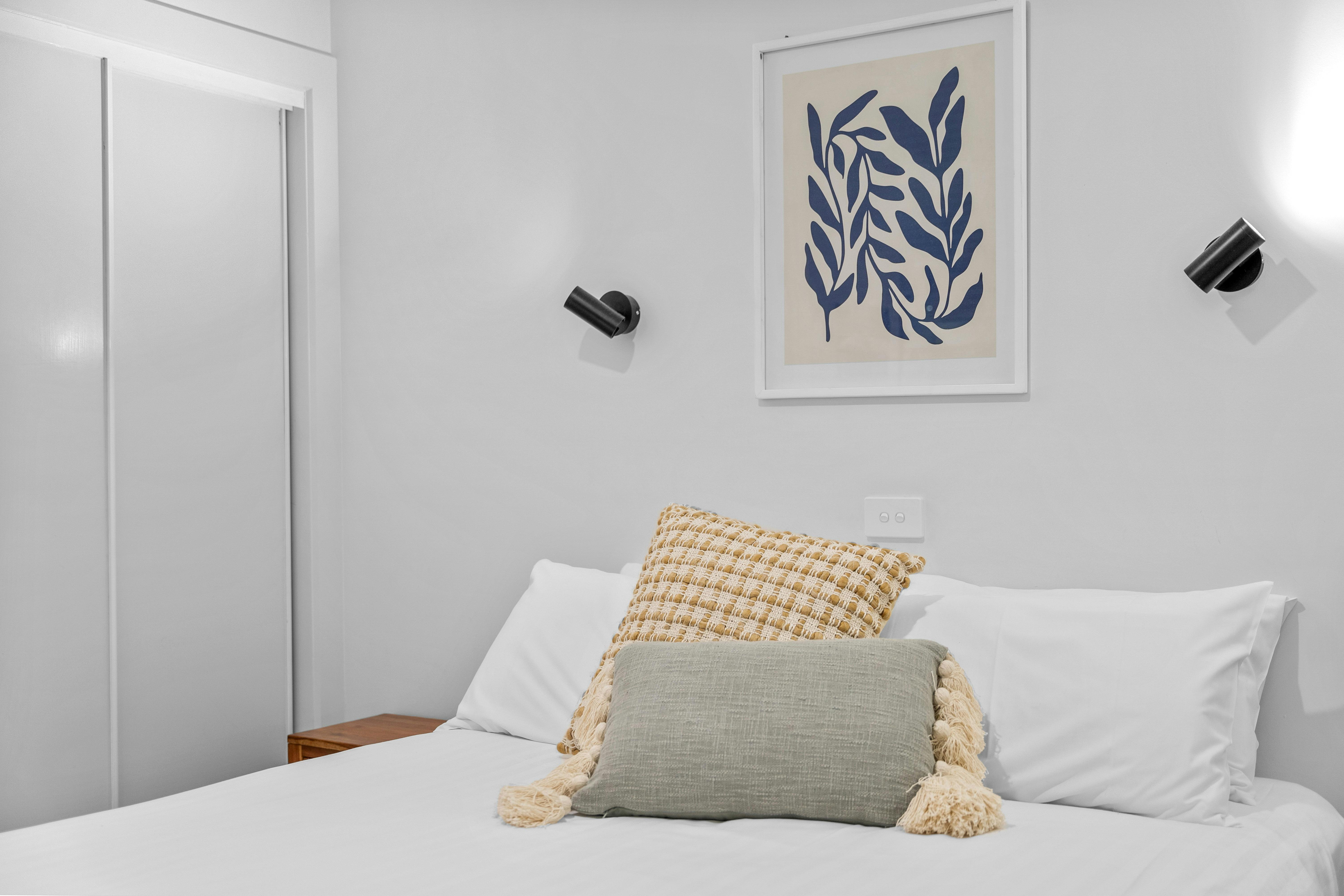 Two Bedroom Studio Unit | Tasman Holiday Parks - Bright