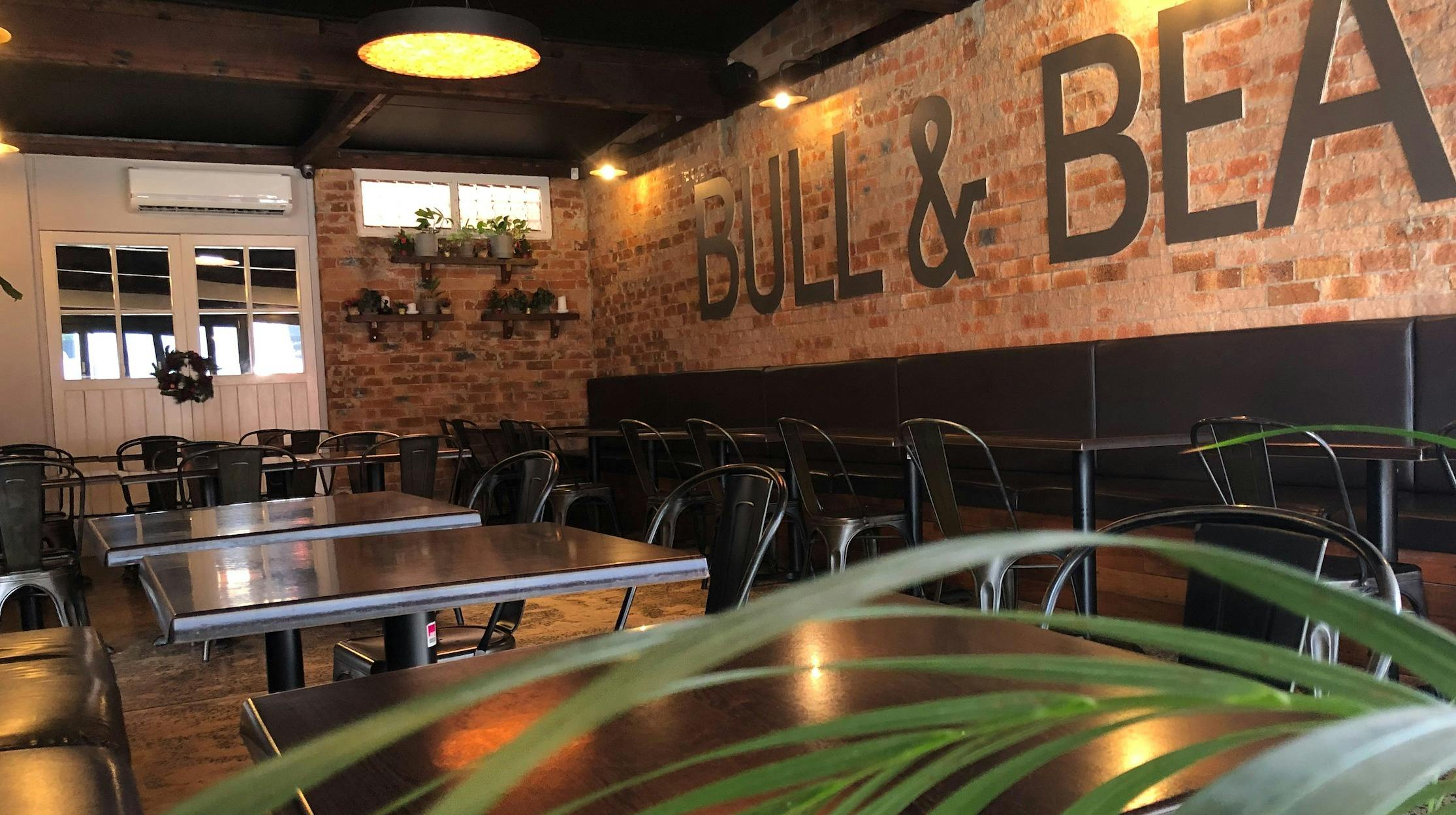 Bull & Bear Cafe Restaurant NSW Holidays &