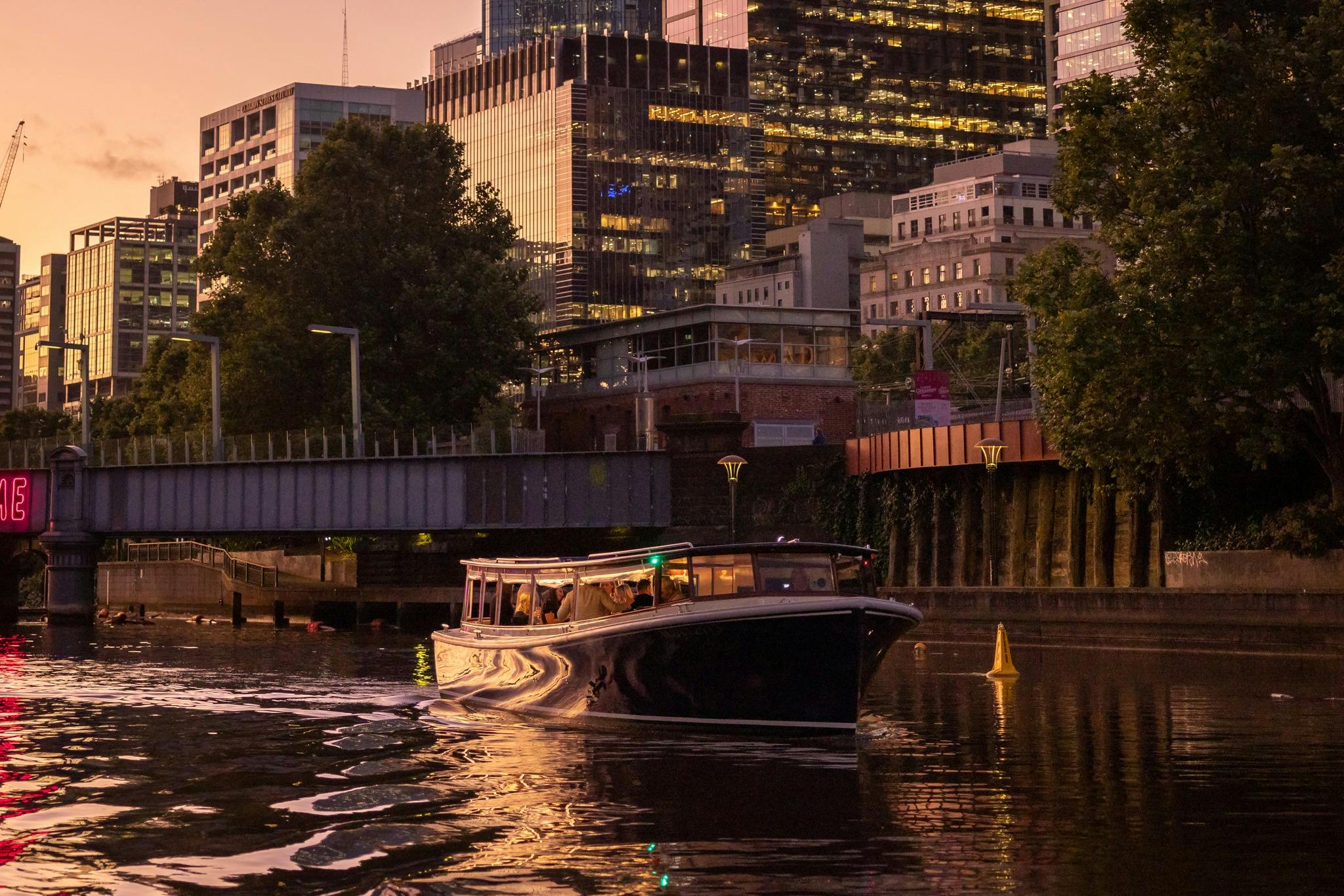 Sunset Yarra River Cruise Melbourne