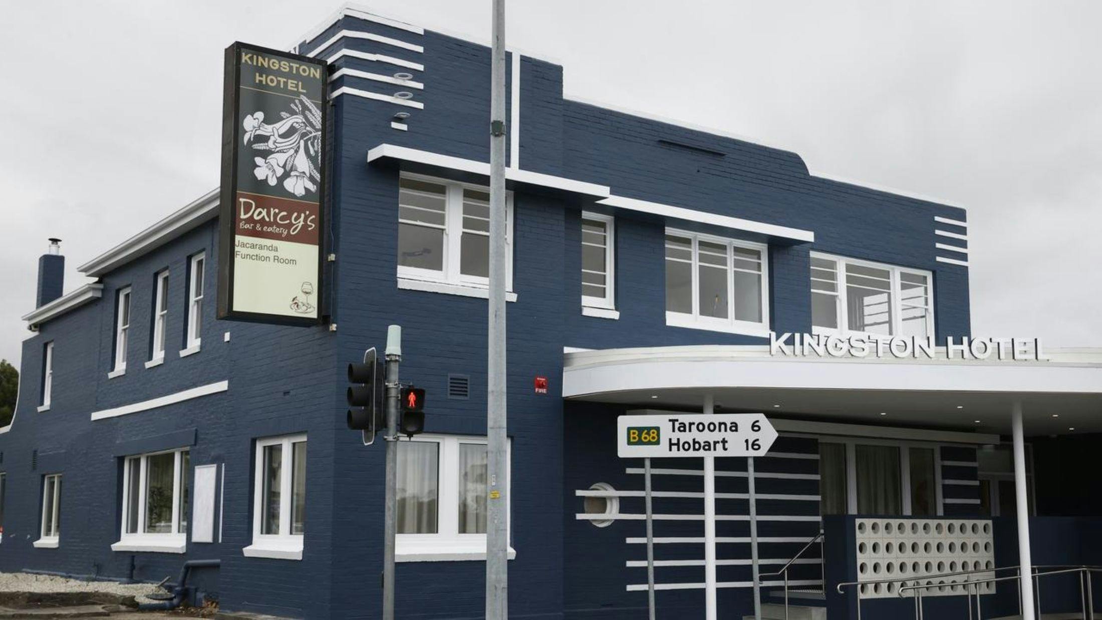 View of Kingston Hotel from outside