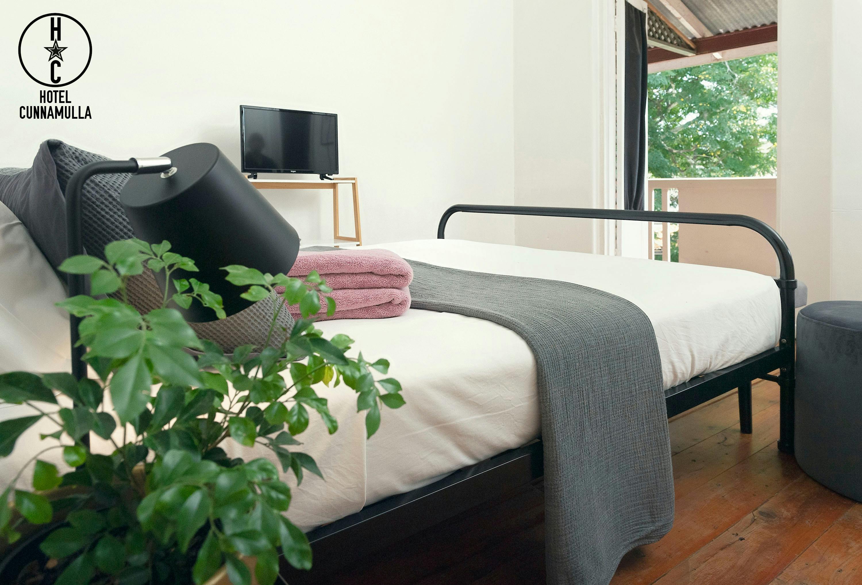 Country Comfort Accommodation on a budget - Hotel Cunnamulla