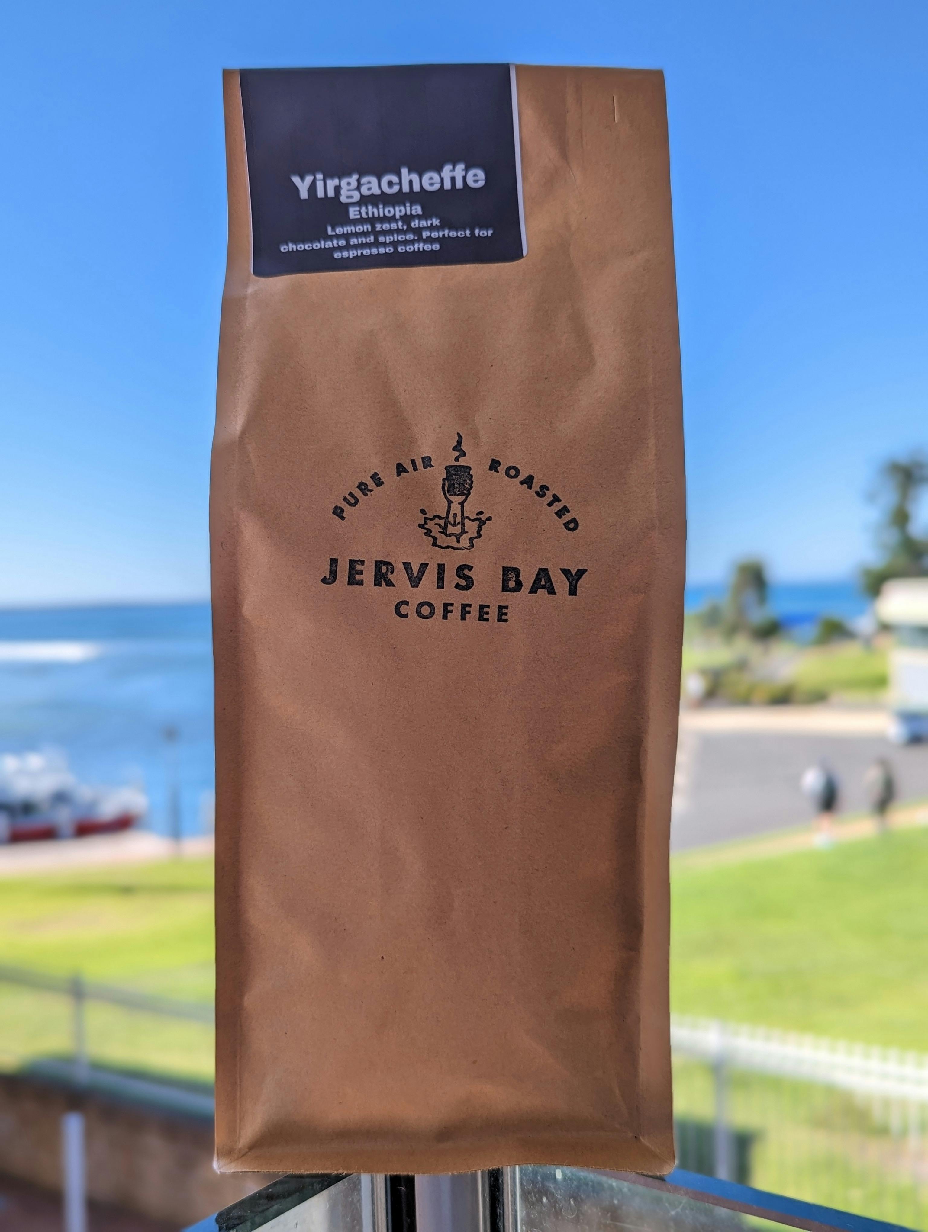 或喝杯咖啡，欣賞美景