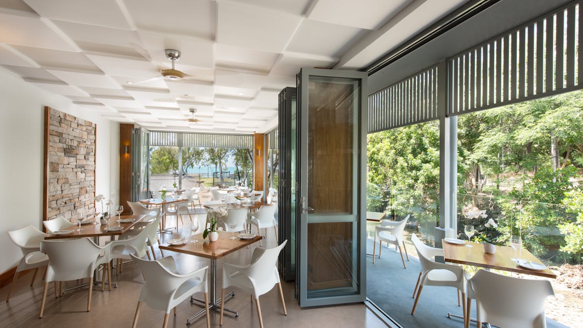 Deck Restaurant