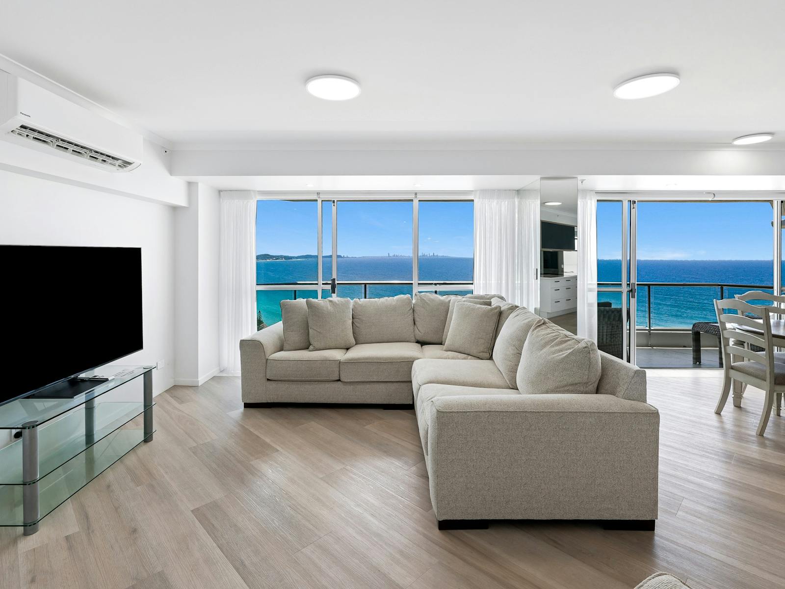 Living Area Living Area