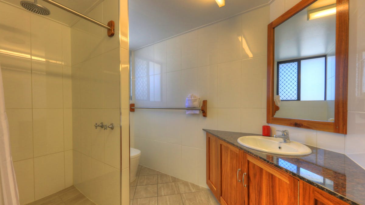 Two bedroom bathroom