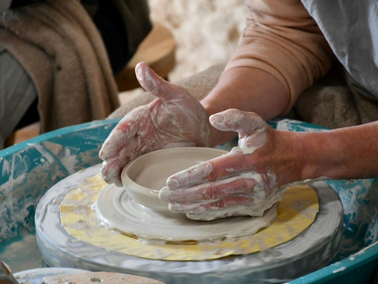 GROUNDED_Pottery Wheel Throwing