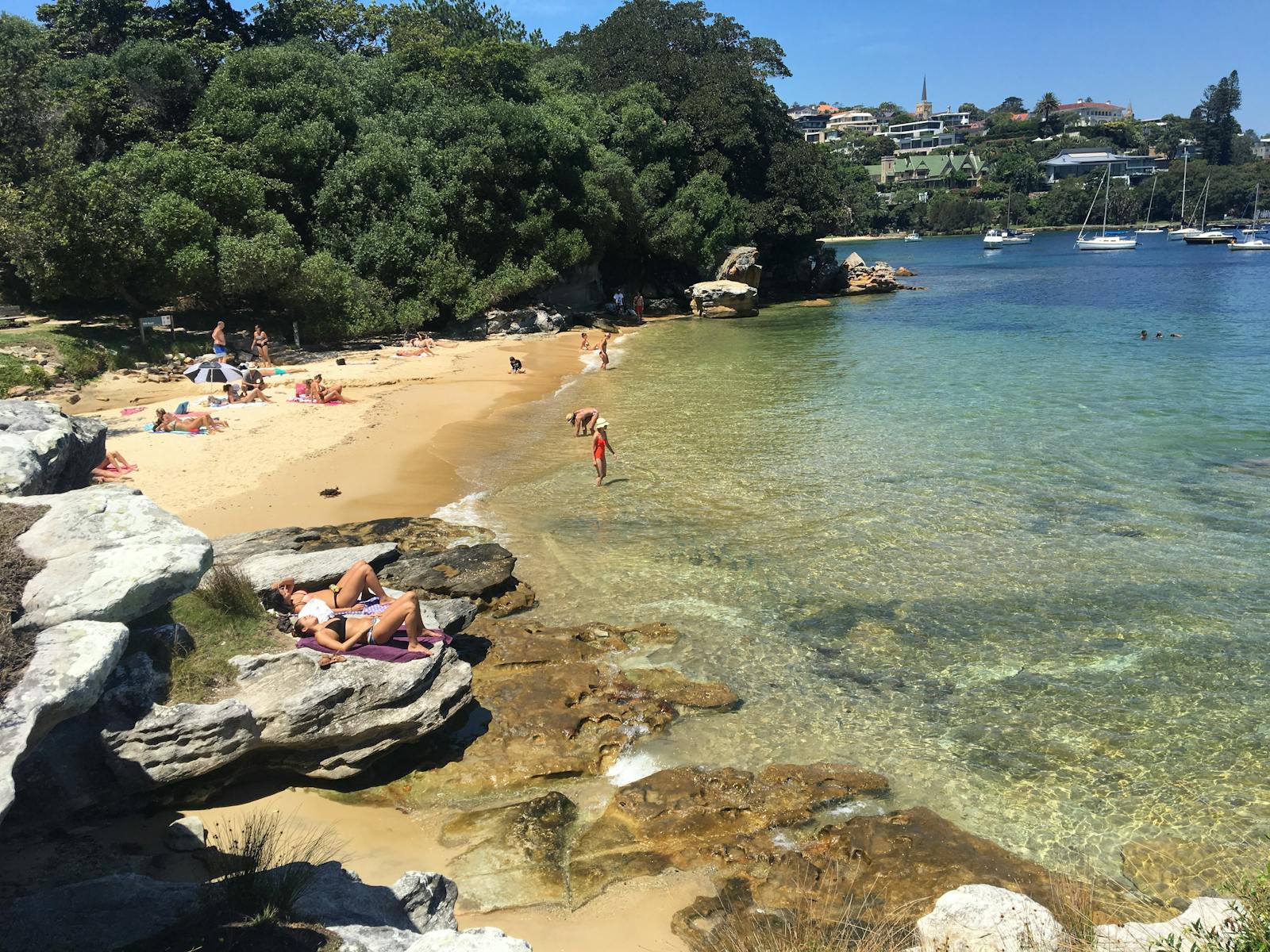 허미티지 워크 로즈 베이 NSW의 밀크 비치