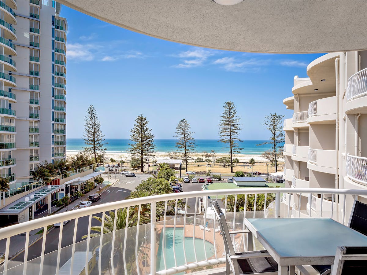 Kirra Beach Apartments - Accommodation - Queensland