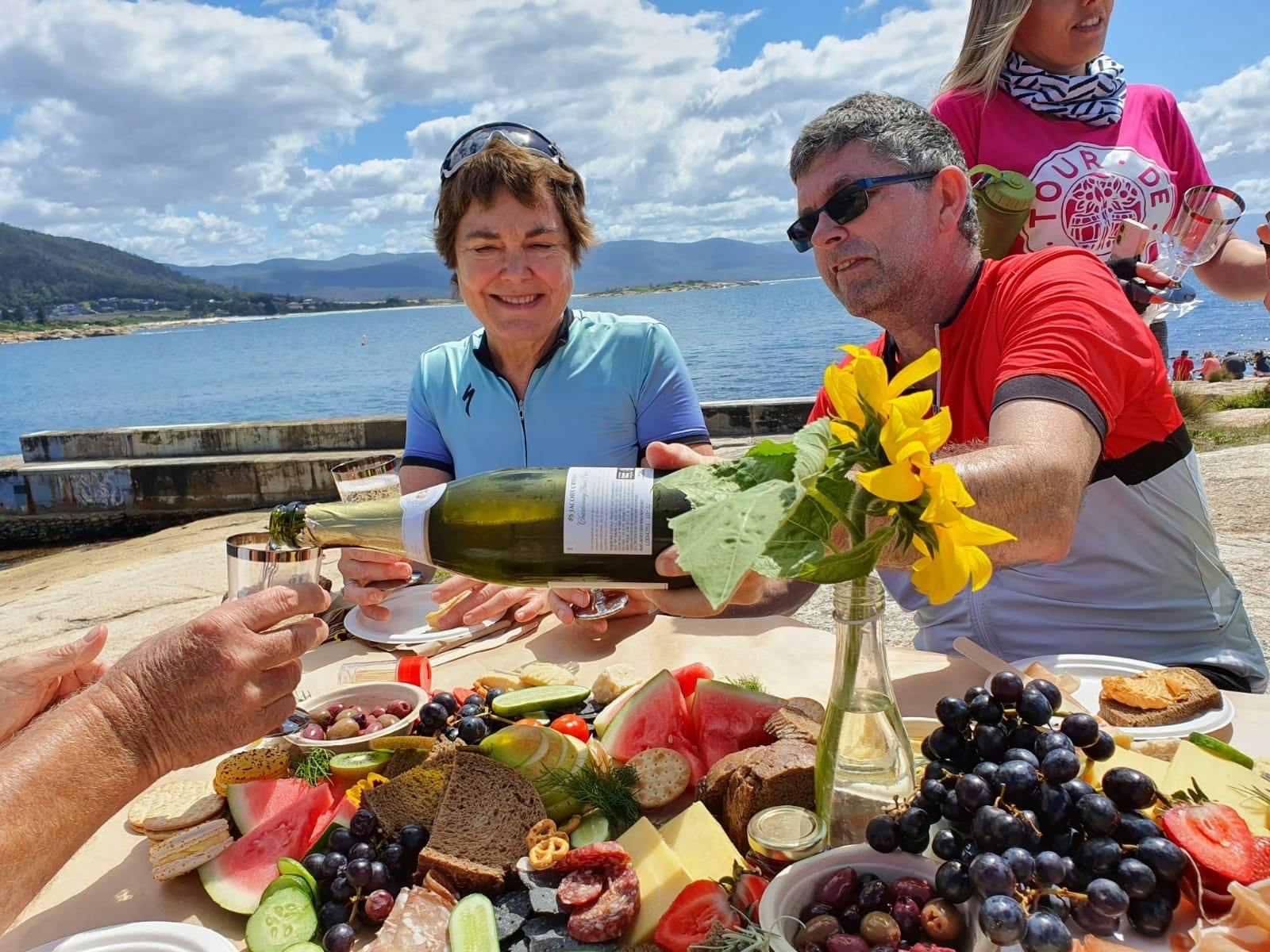 Cycling tour with Tour de Vines