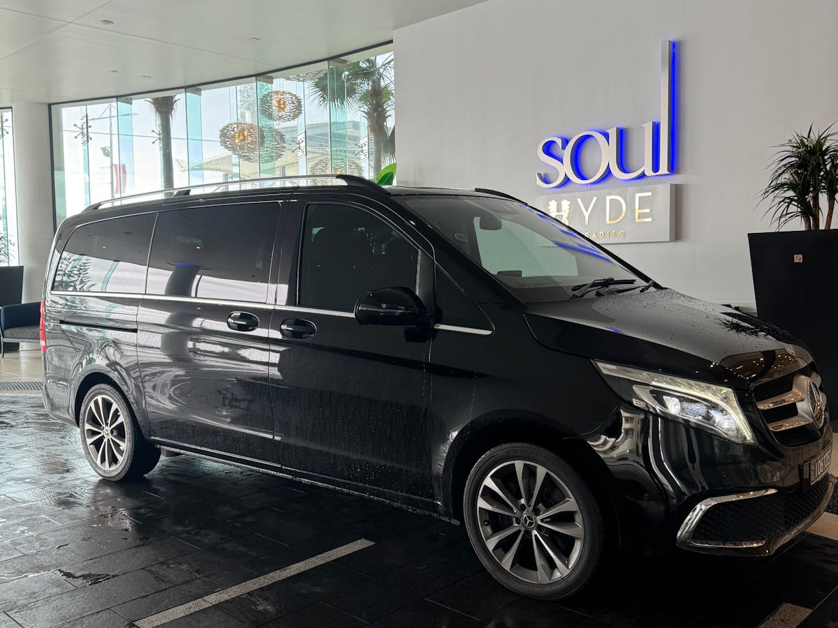 Mercedes V-Class luxury people mover for VIP and airport transfers Gold Coast.