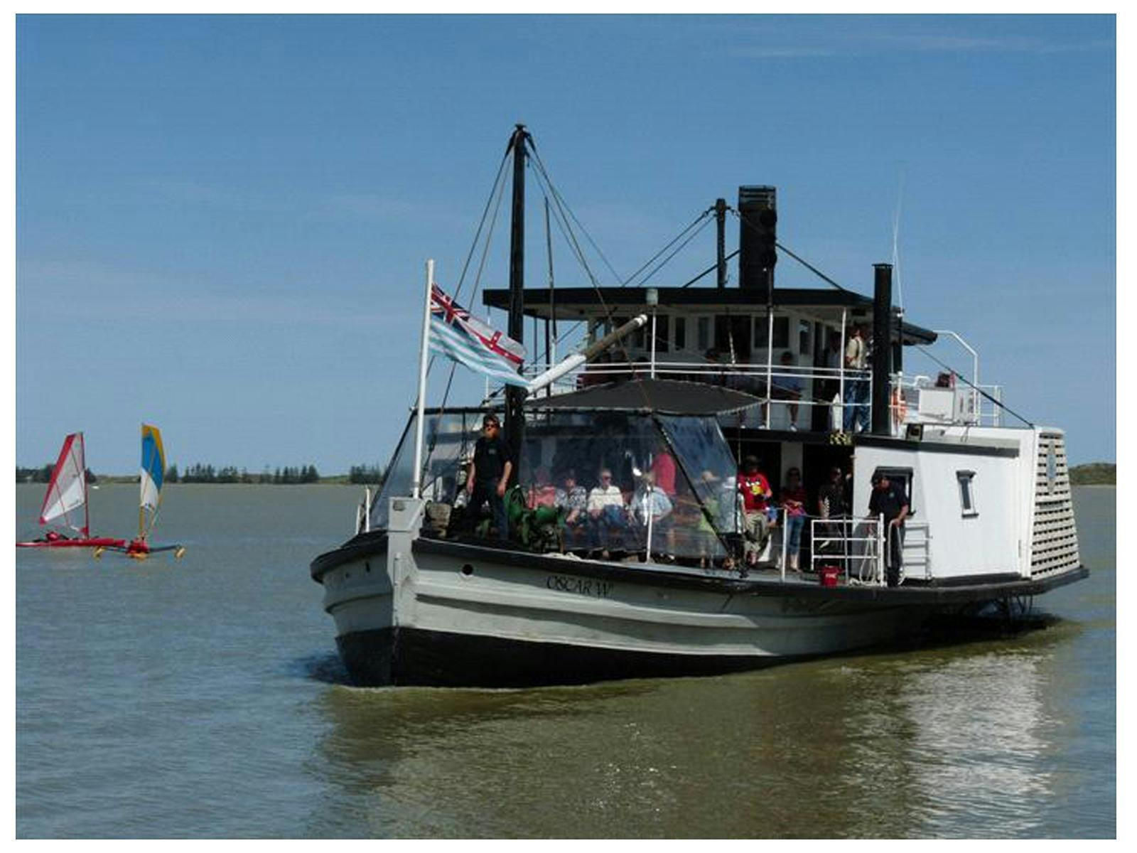 PS Oscar W steaming down the Merry River