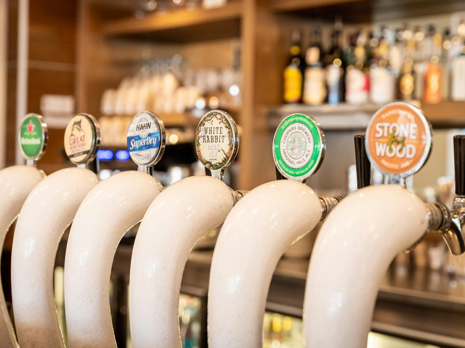 Craft beer, commercial beer, tap beer, drinks, Adelaide Hills, Bar, Pub, Mount Barker