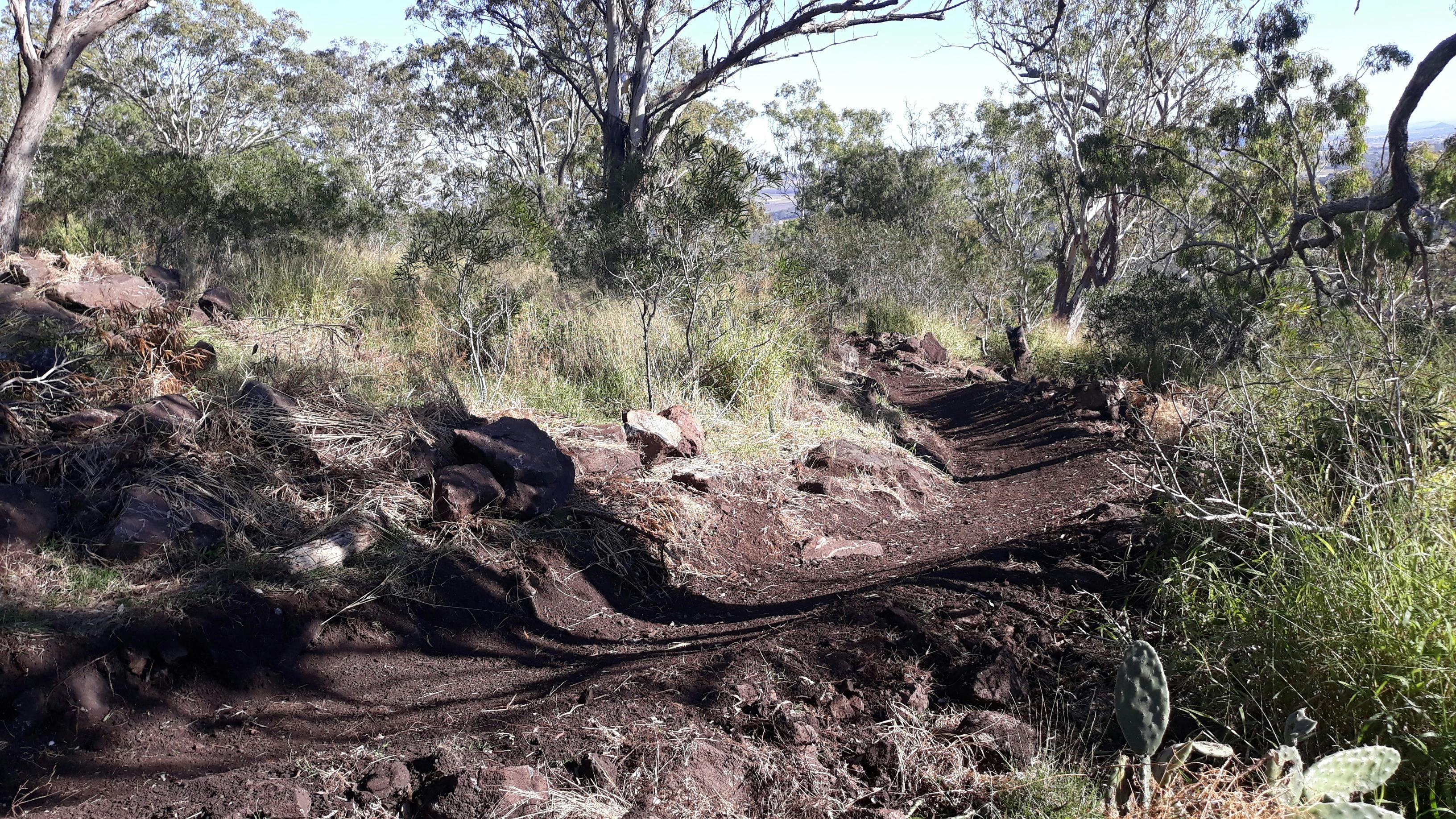 Mount Peel bushwalking, mountain biking and horse-riding trails