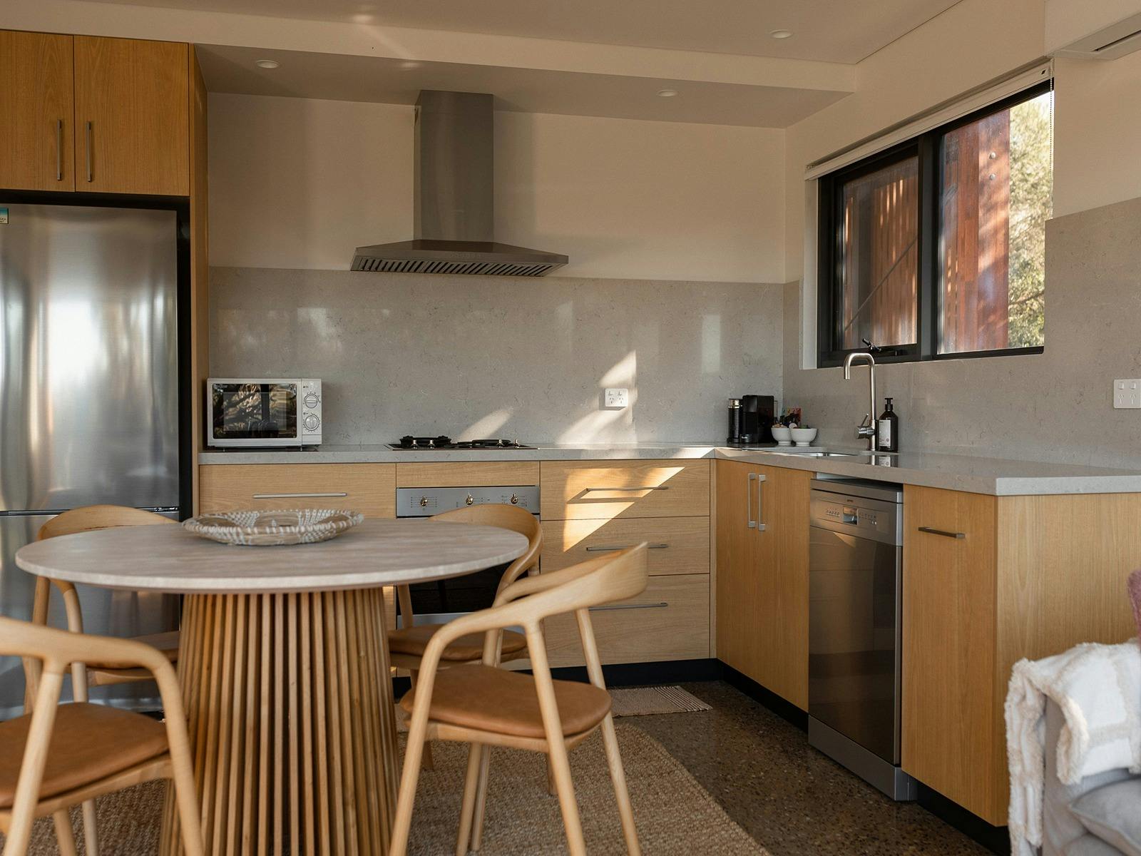 Dining/Kitchen